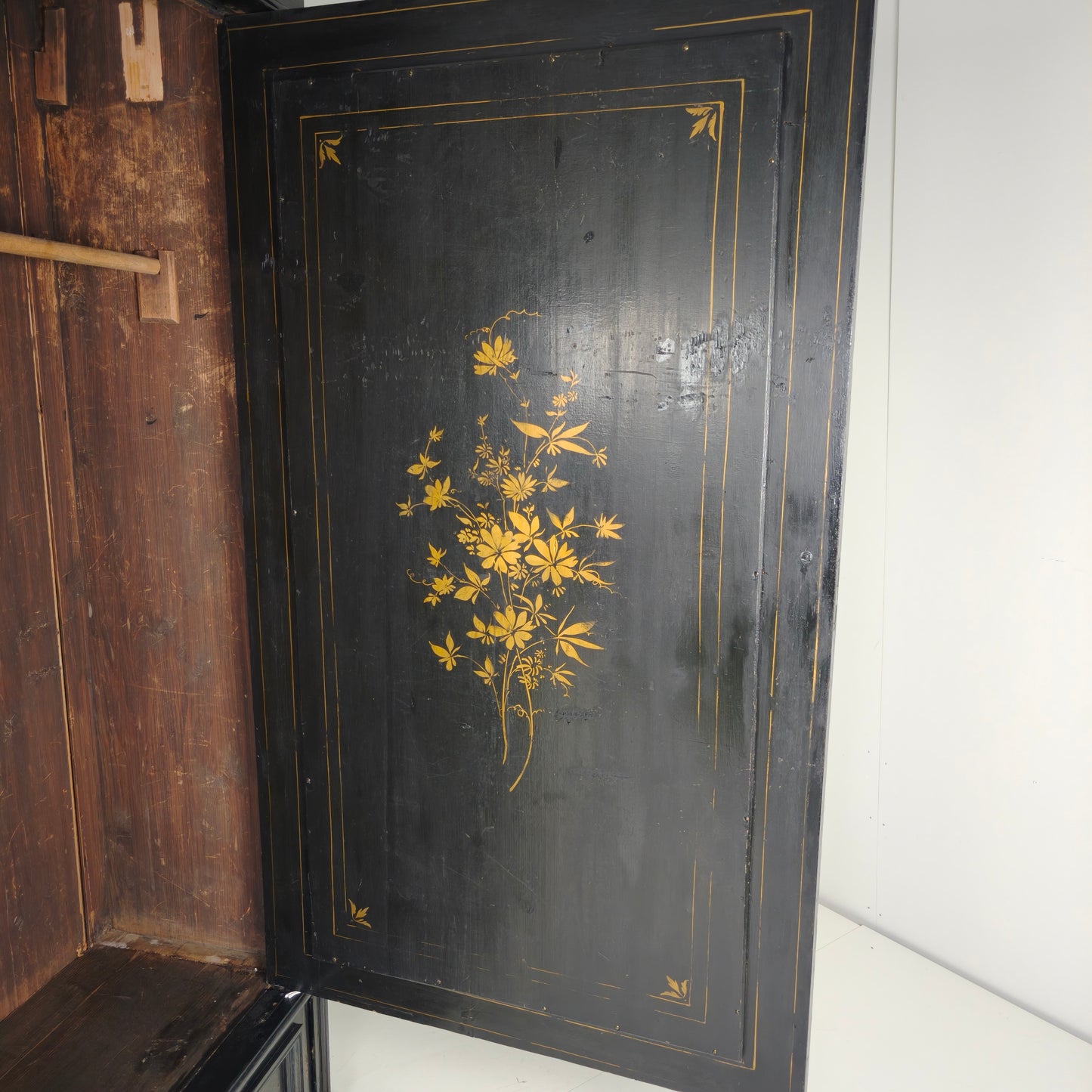 Pair of Chinoiserie Linen Cupboards/Wardrobes 19th Century