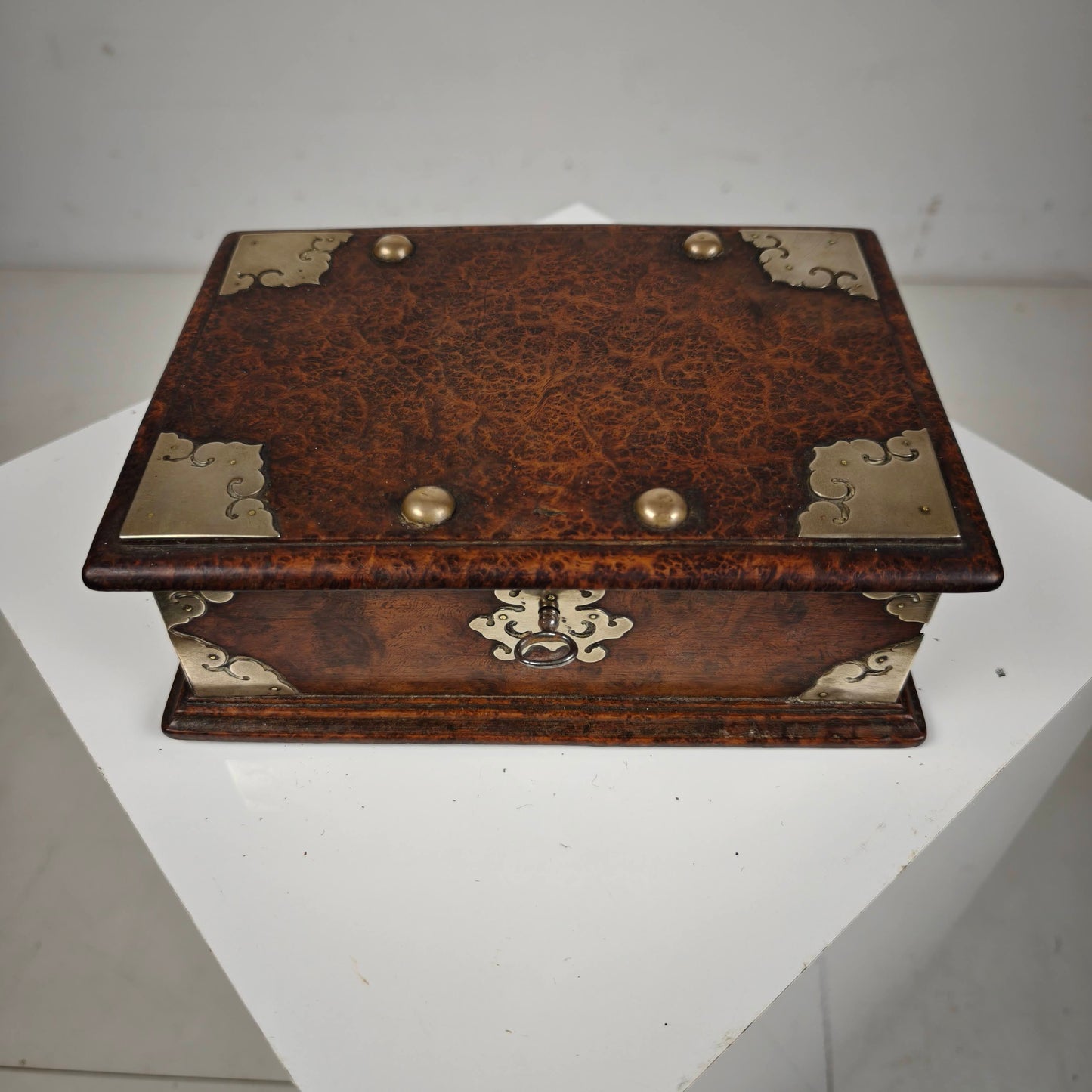 Early 18th Century Dutch Colonial Solid Amboyna Wood Casket, Batavia