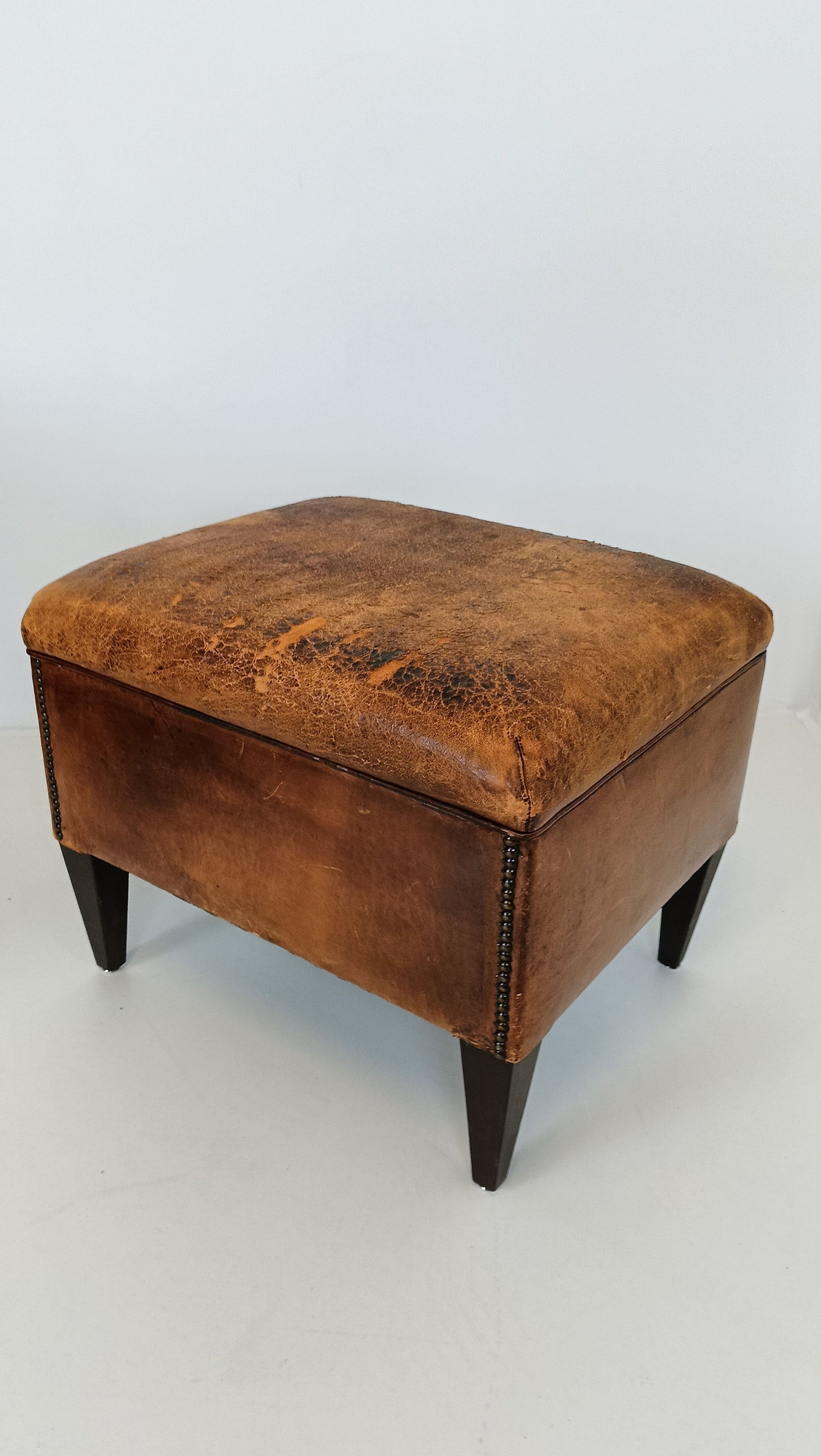 Amazing Patinated Sheep Leather Set of Chairs With Poof Amazing Patinated Sheep Leather Set of Chairs With Poof