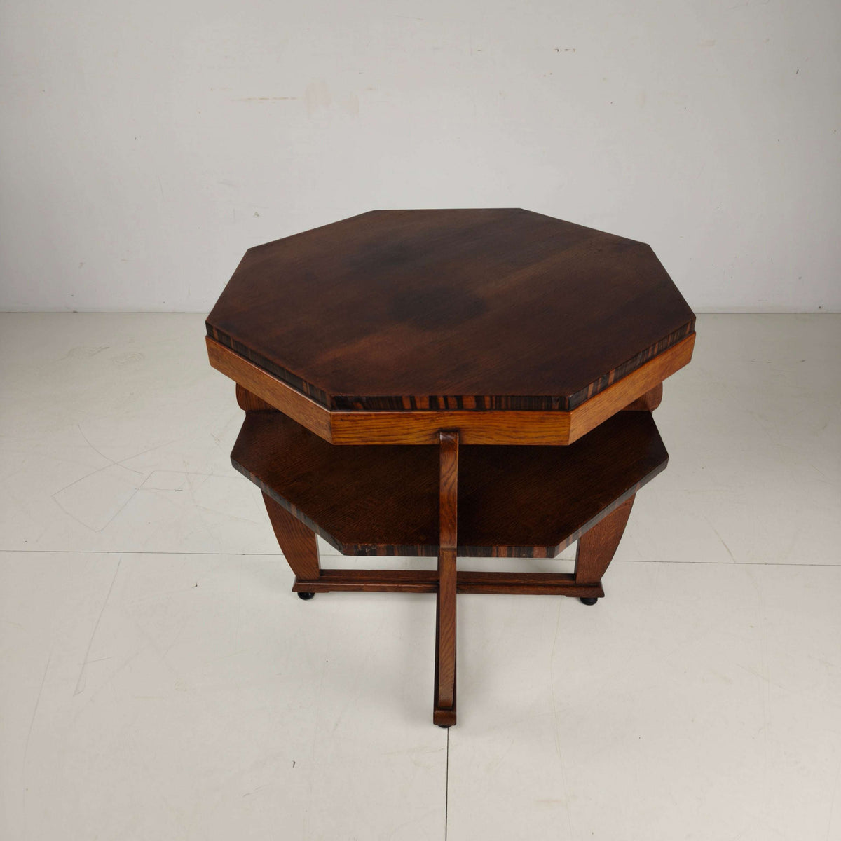 Amsterdam School Coffee Table – Oak with Veneer Inlay, circa 1920 Amsterdam School Coffee Table – Oak with Veneer Inlay, circa 1920