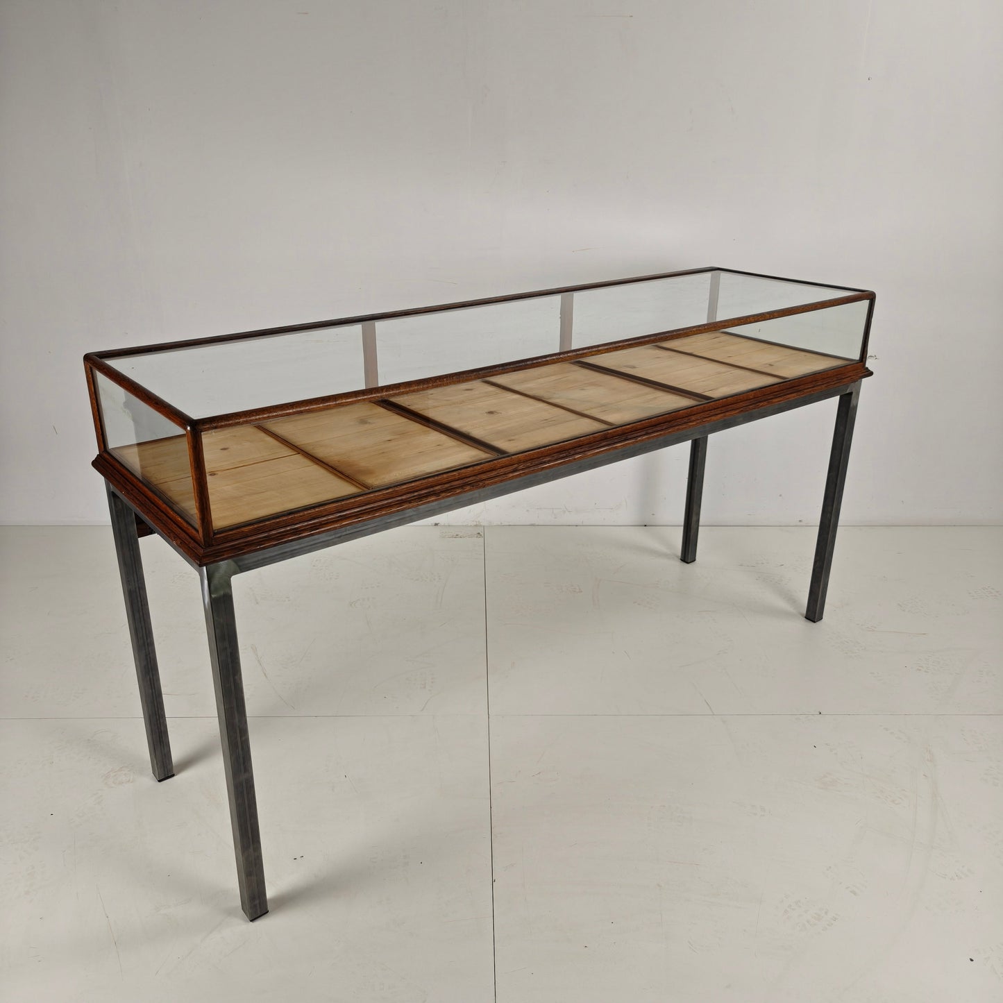 Antique 1920s–1930s Jeweler’s Display Counter Antique 1920s–1930s Jeweler’s Display Counter