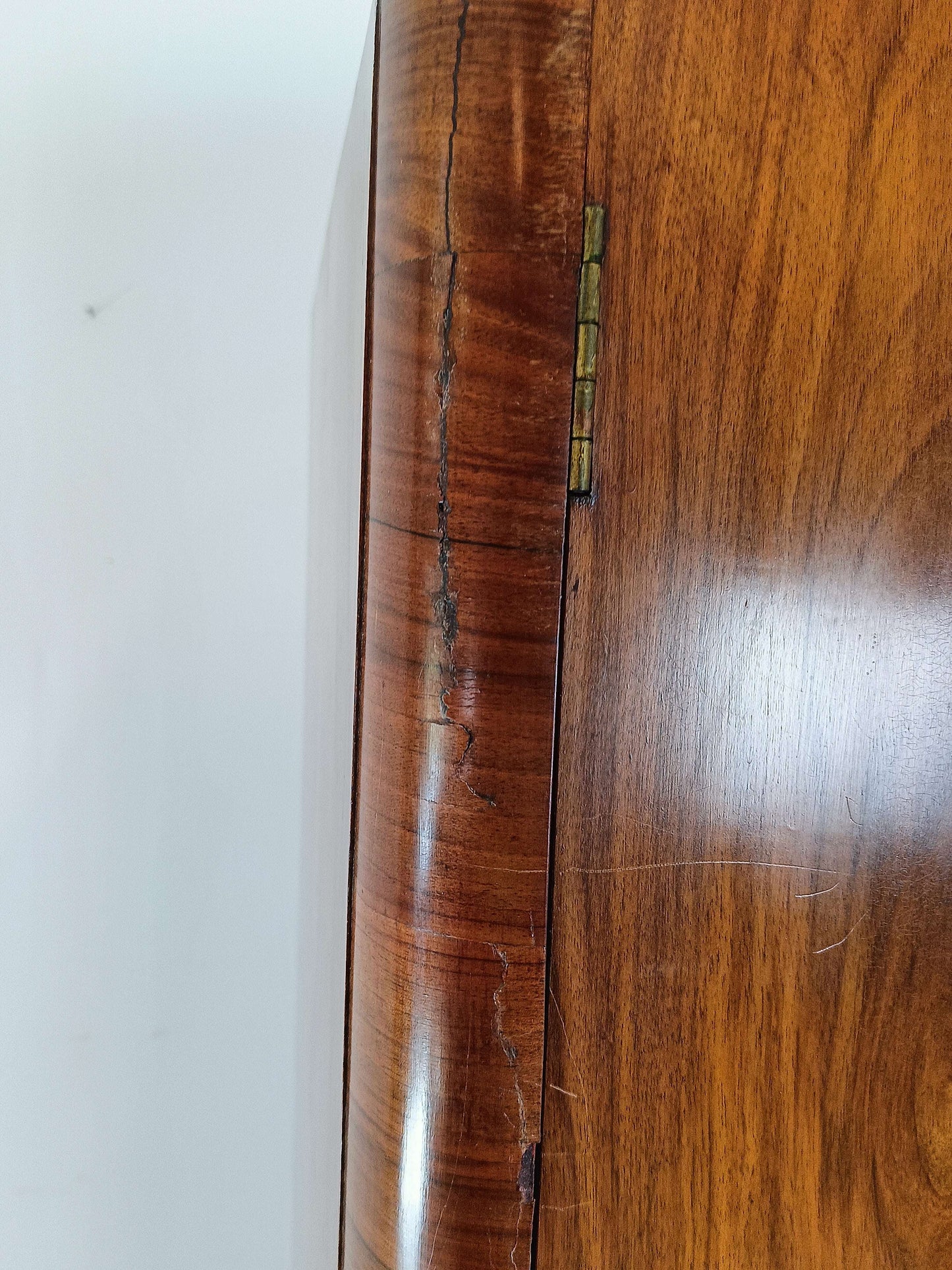 Beautiful English Art Deco Burrnut Wardrobe Beautiful English Art Deco Burrnut Wardrobe