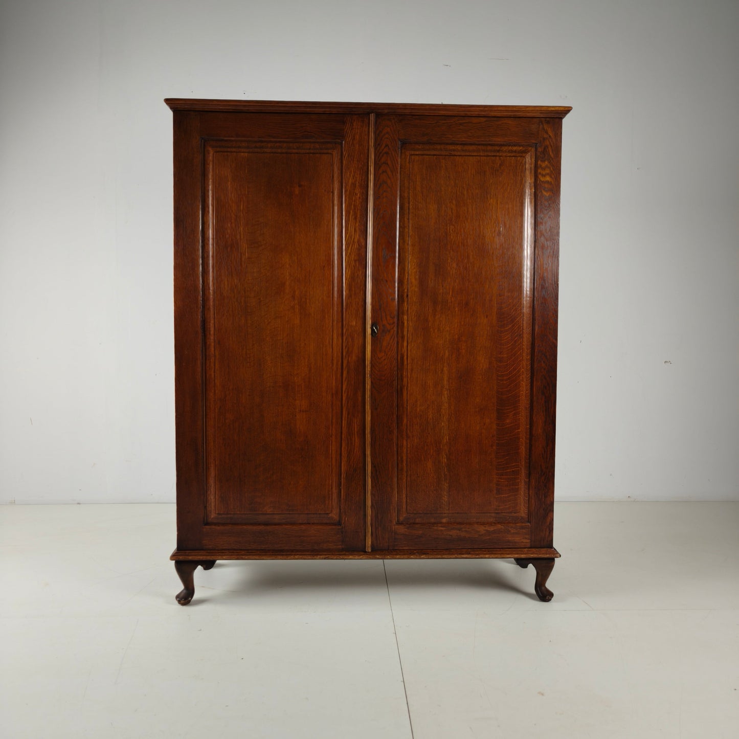 Early 20th Century Art deco Wardrobe by Innovation Ingenuities Ltd Early 20th Century Art deco Wardrobe by Innovation Ingenuities Ltd