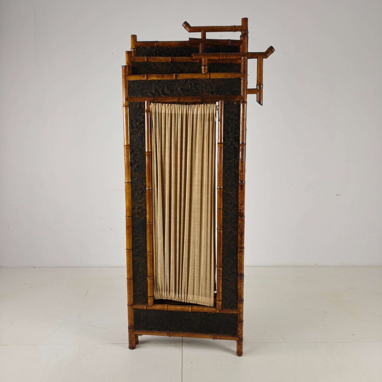 Early 20th Century Bamboo Roomdivider/ Folding Screen Early 20th Century Bamboo Roomdivider/ Folding Screen