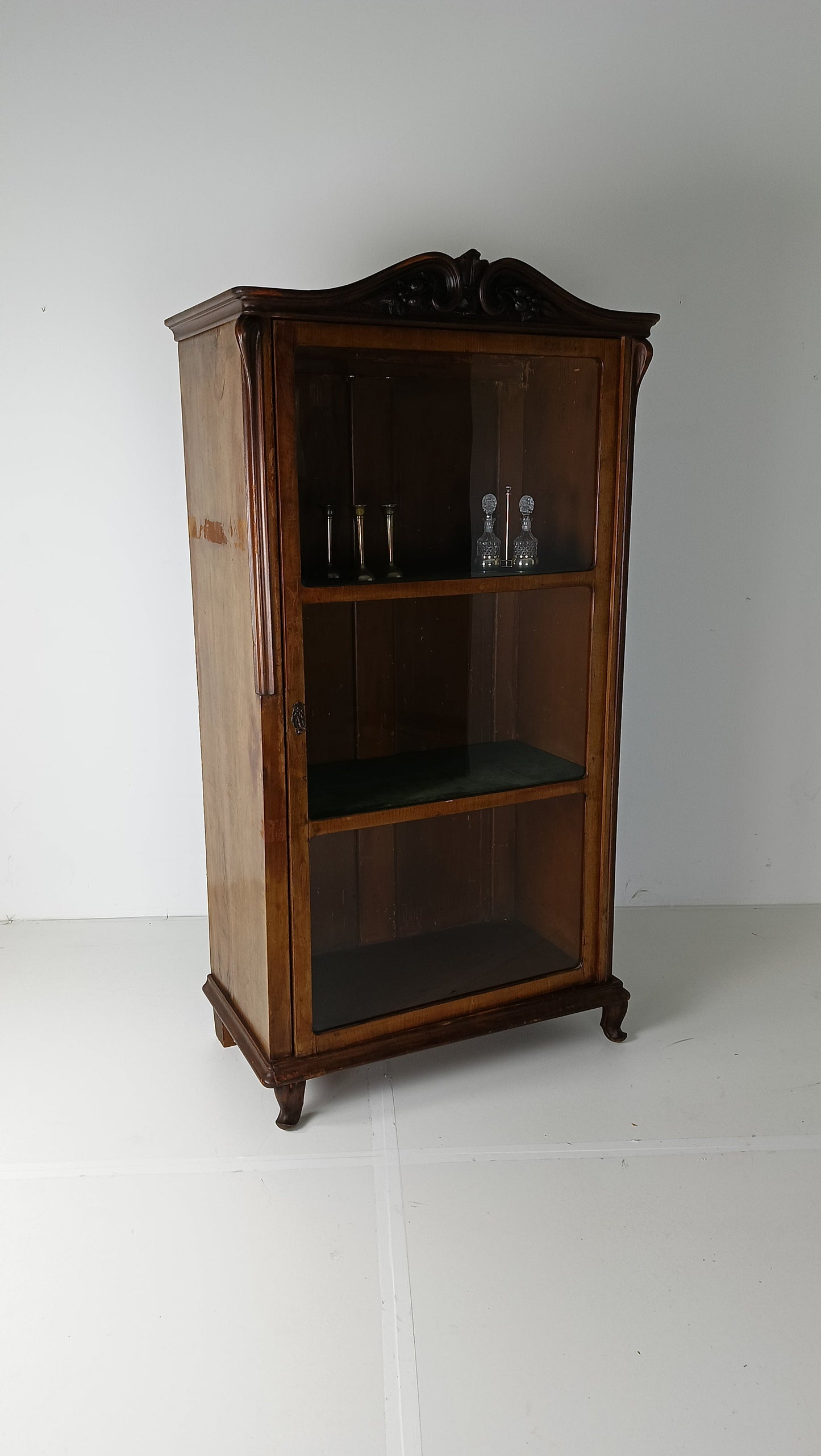 Stunning Antique Display Cabinet Stunning Antique Display Cabinet
