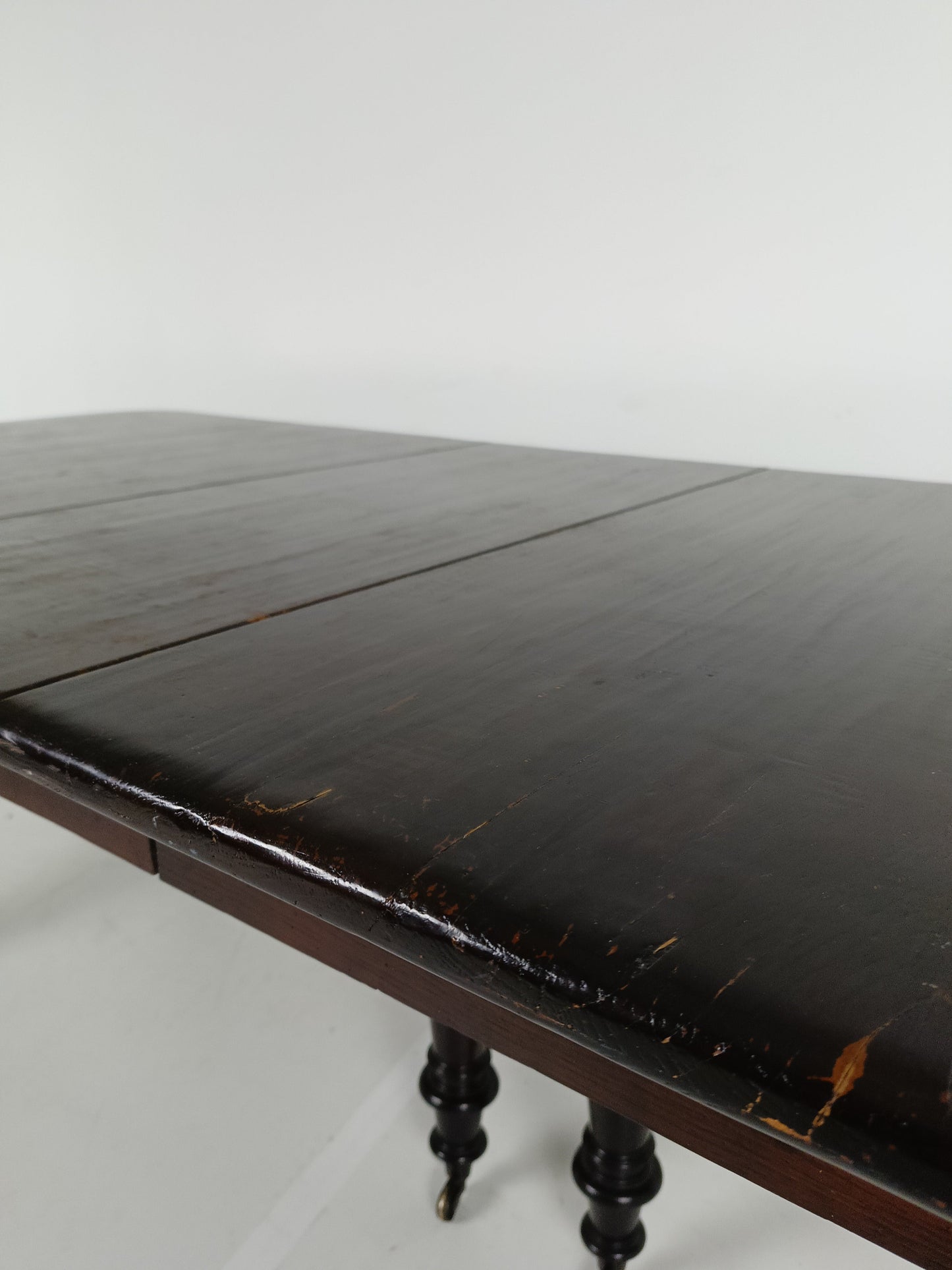 Vintage English Style Expansion Table Vintage English Style Expansion Table