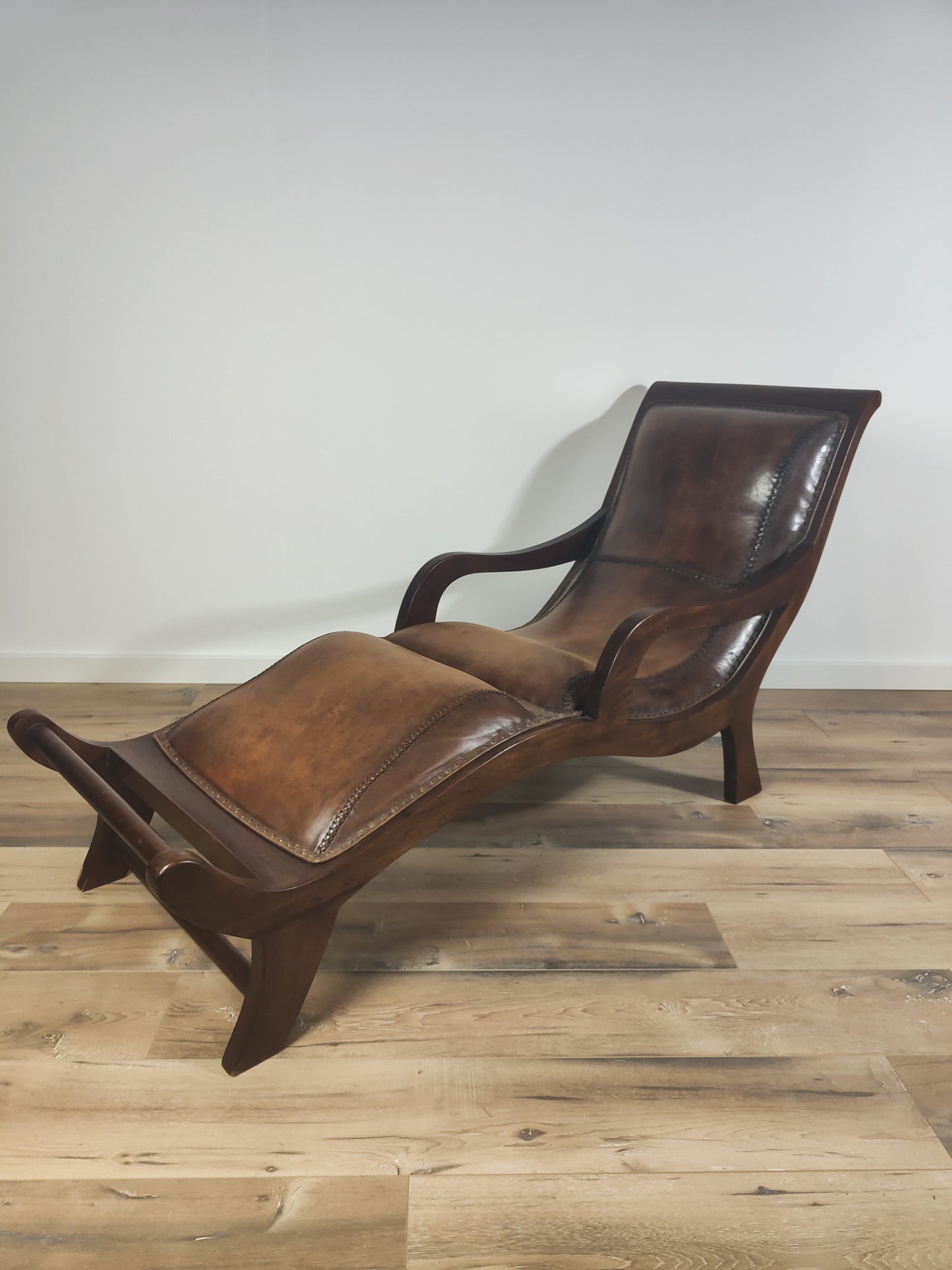 Chaise Longue Antique Daybed