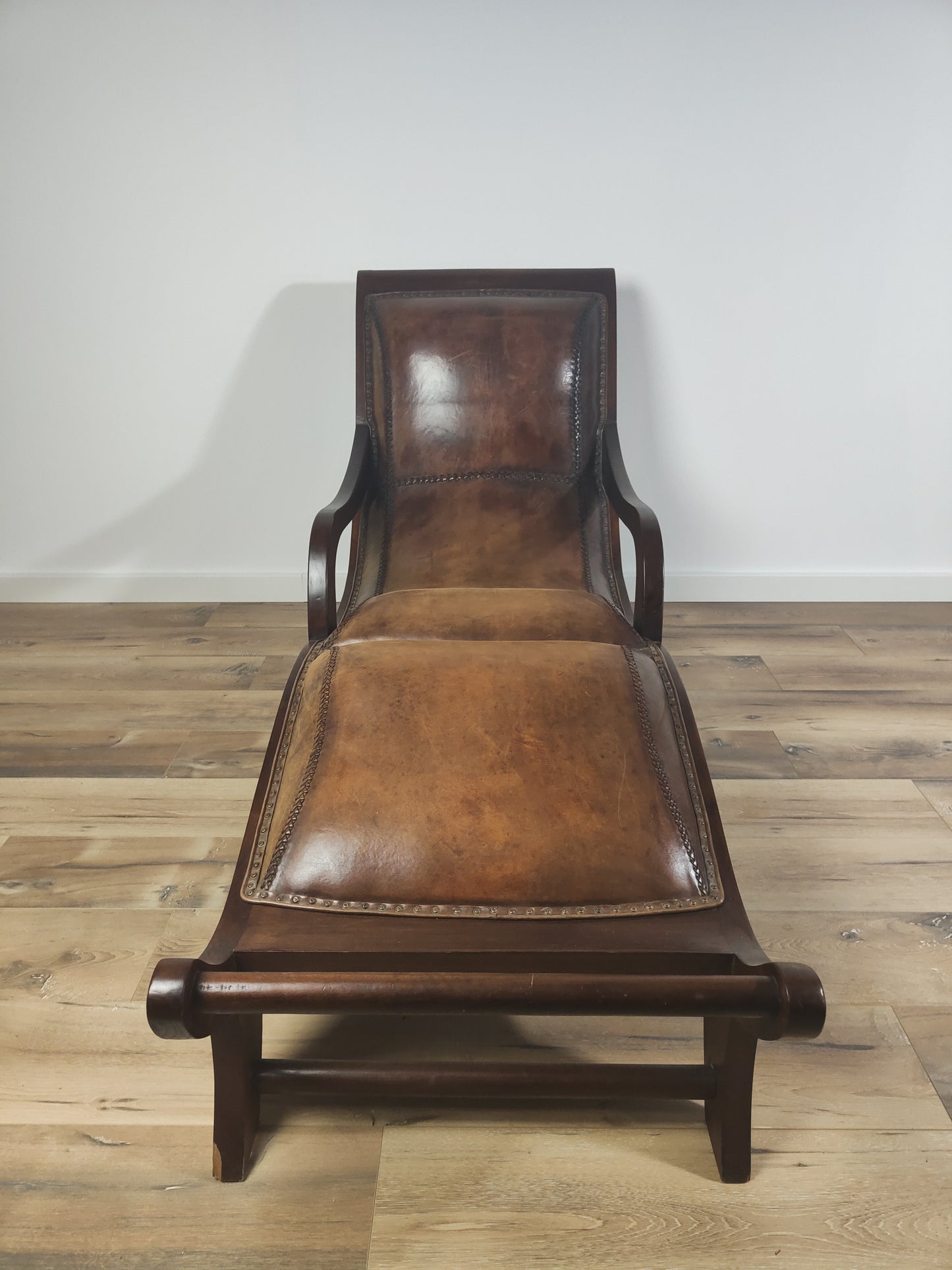 Chaise Longue Antique Daybed