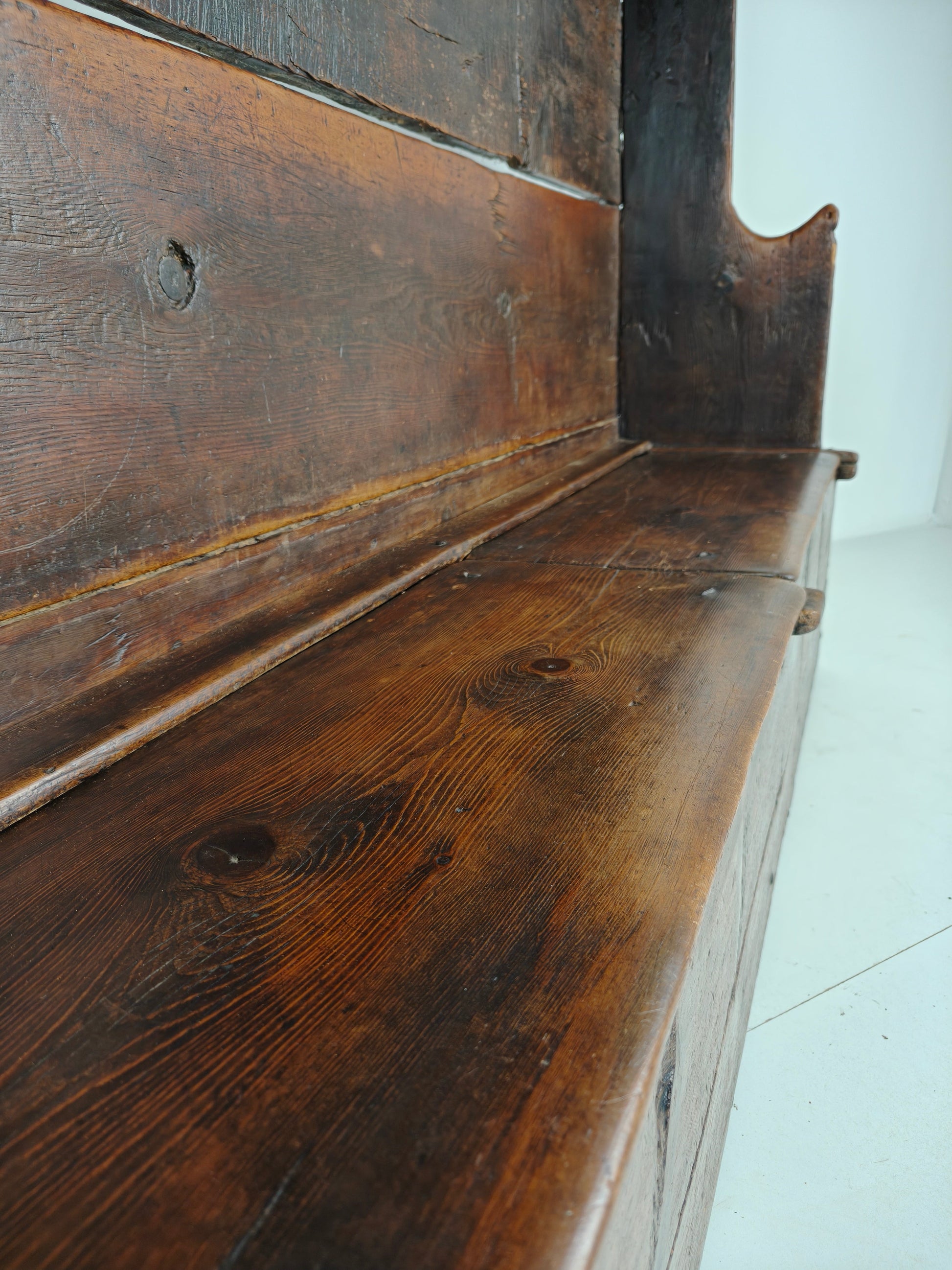 18th Century Catalan Settle Bench 18th Century Catalan Settle Bench