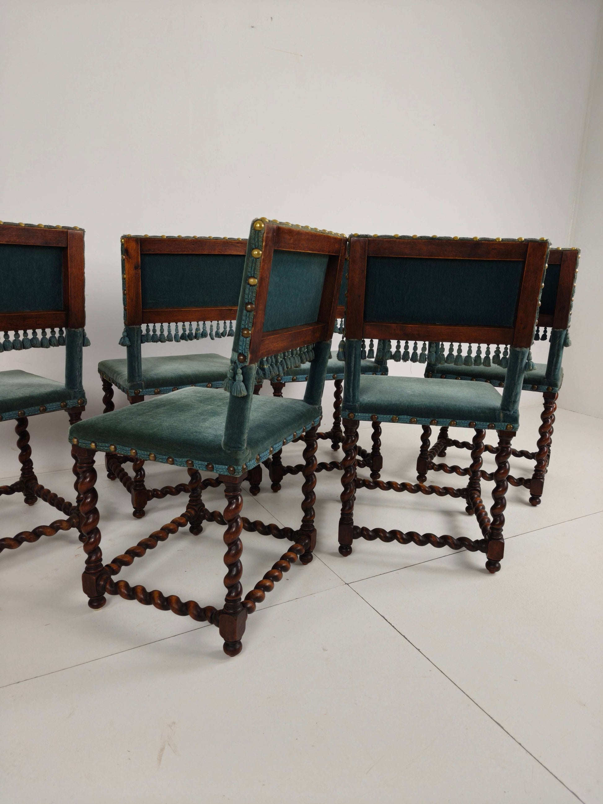 18th-Century Chairs – Twisted Legs – Blue Upholstery 18th-Century Chairs – Twisted Legs – Blue Upholstery