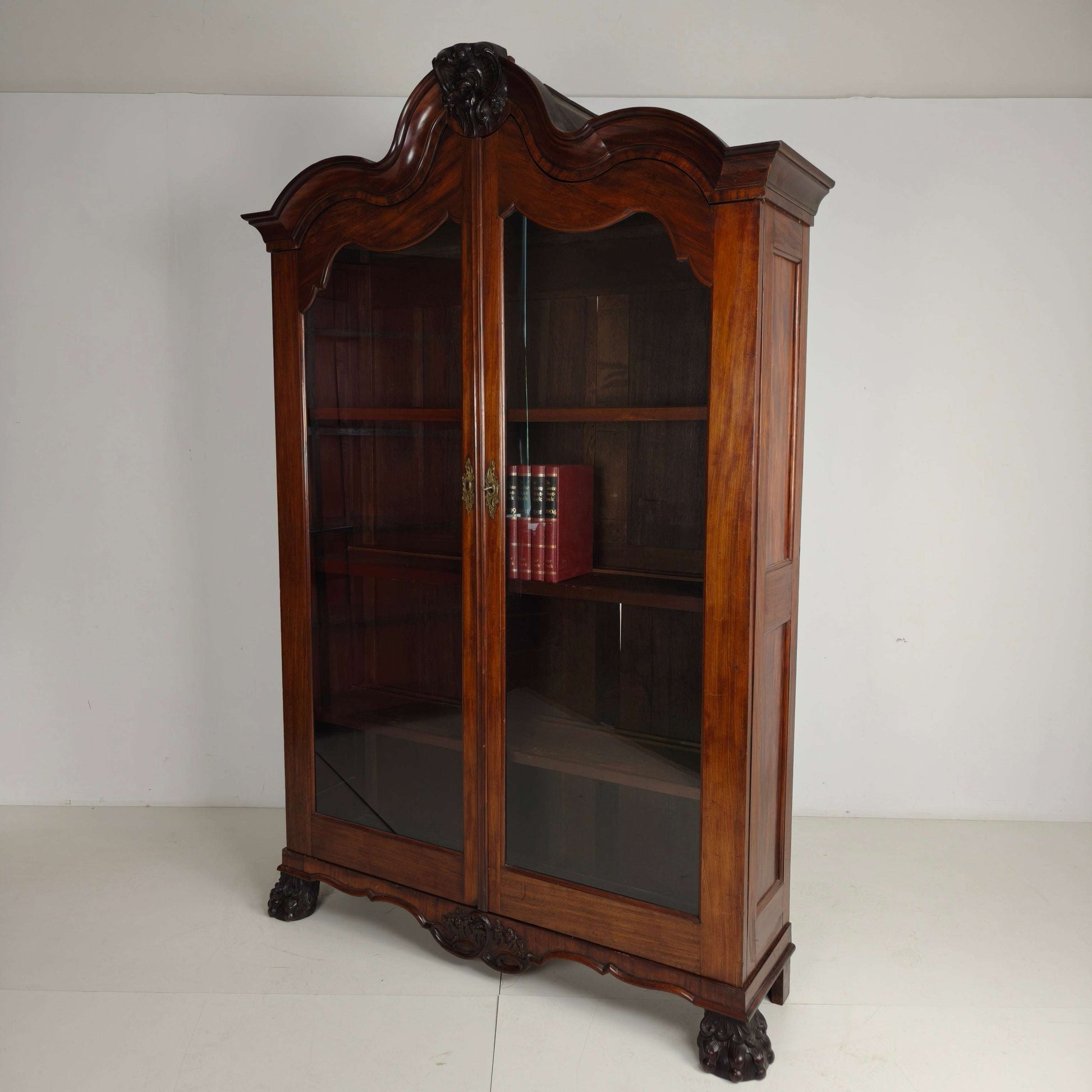 18th Century Dutch Bookcase / Display Cabinet, circa 1760–1780 18th Century Dutch Bookcase / Display Cabinet, circa 1760–1780