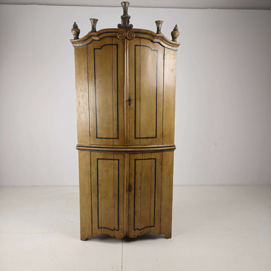 18th Century Dutch Witwerk Cabinet with Original Key & Faux Delft Decoration 18th Century Dutch Witwerk Cabinet with Original Key & Faux Delft Decoration