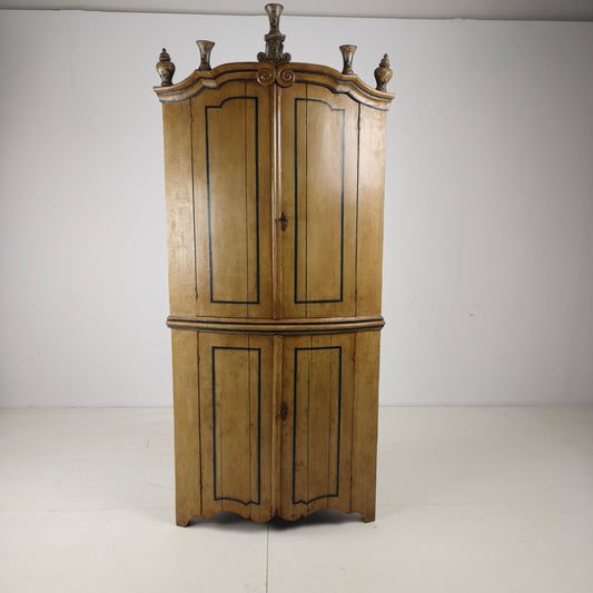 18th Century Dutch Witwerk Cabinet with Original Key & Faux Delft Decoration 18th Century Dutch Witwerk Cabinet with Original Key & Faux Delft Decoration