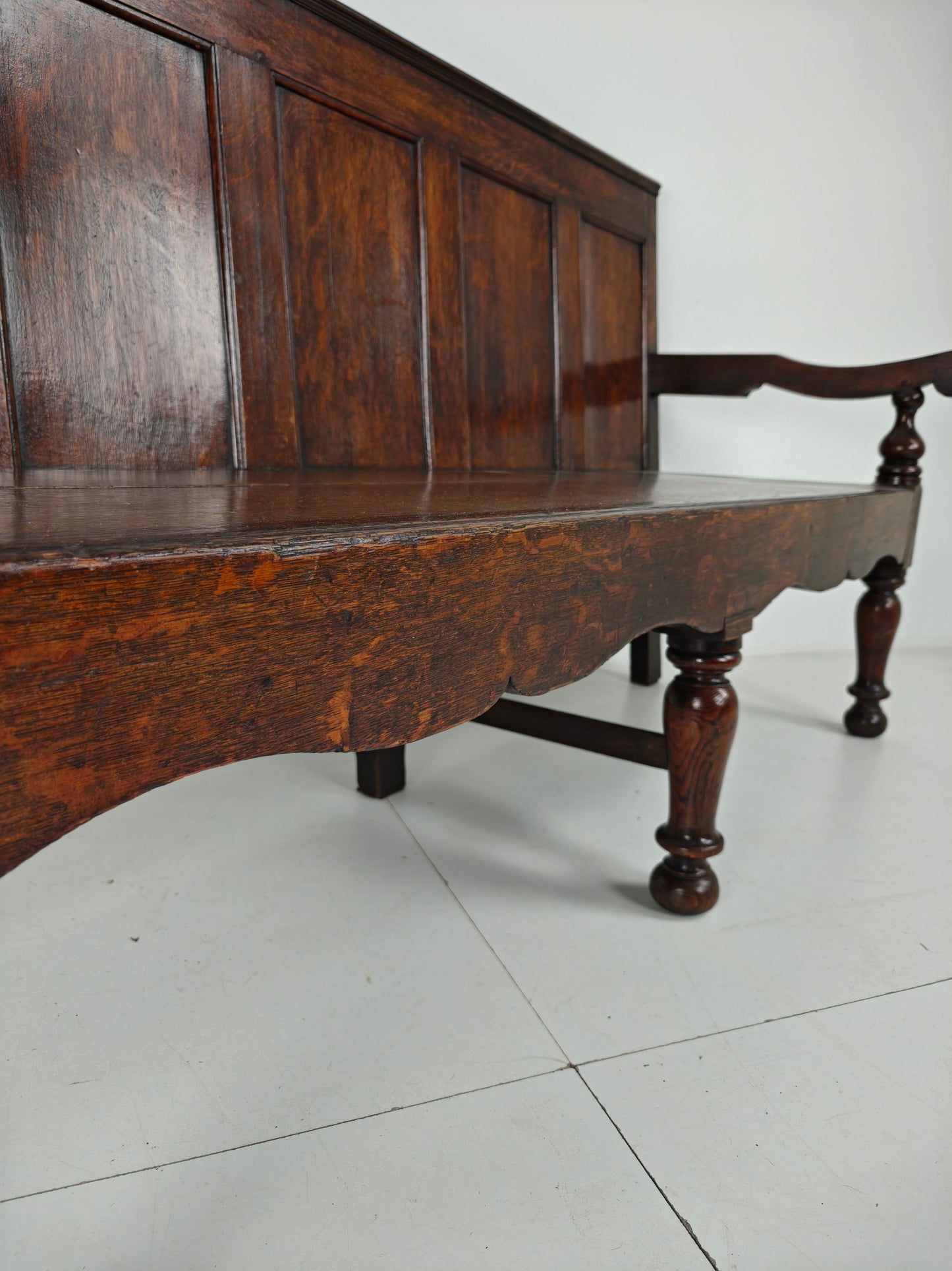 18th Century Georgian Oak Settle Bench – Dated Circa 1790 18th Century Georgian Oak Settle Bench – Dated Circa 1790