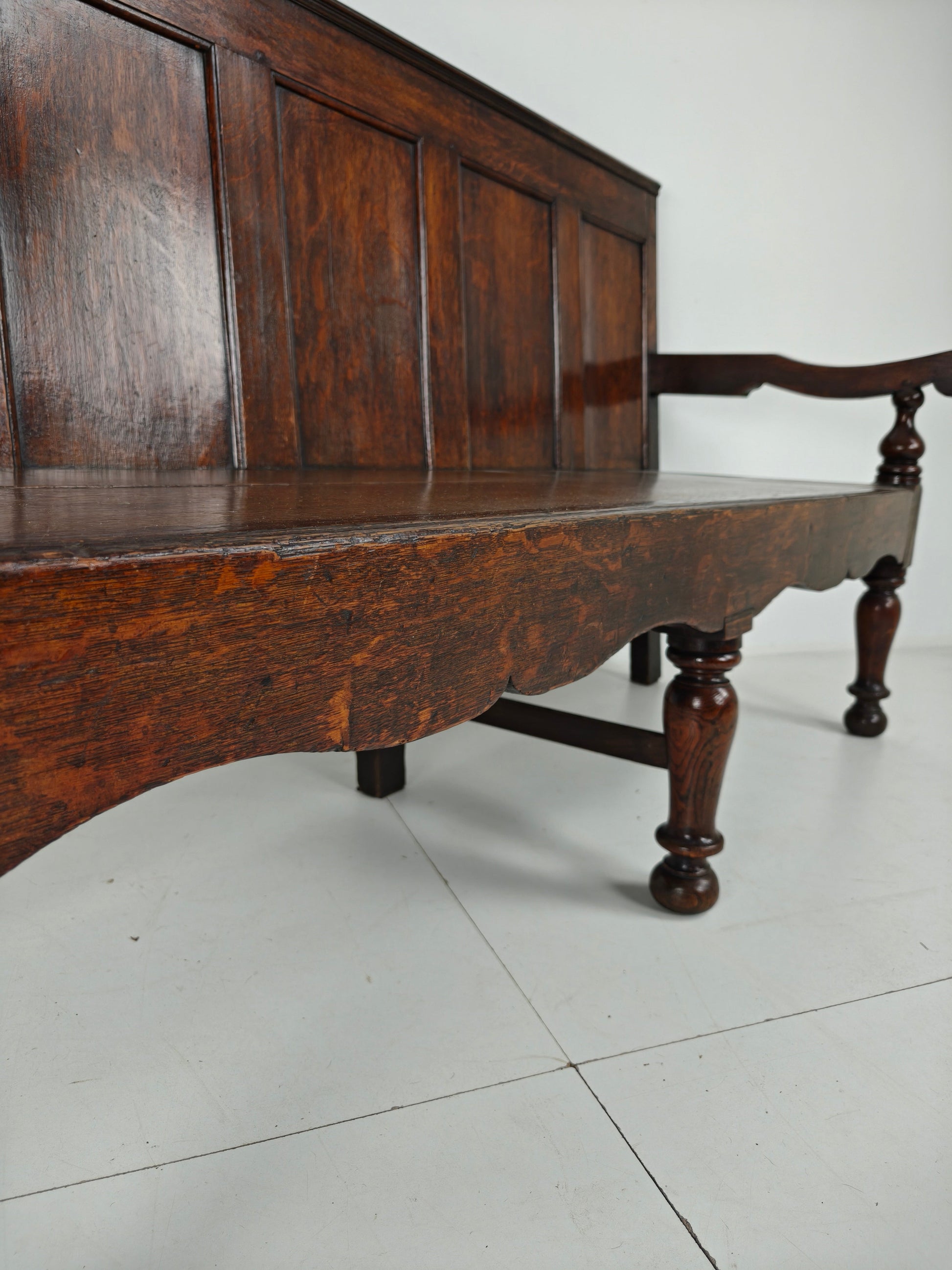 18th Century Georgian Oak Settle Bench – Dated Circa 1790 18th Century Georgian Oak Settle Bench – Dated Circa 1790