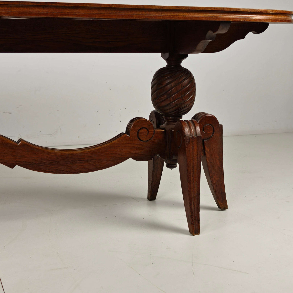 1920s Belgian Art Deco Oak Parquetry Dining Table 1920s Belgian Art Deco Oak Parquetry Dining Table