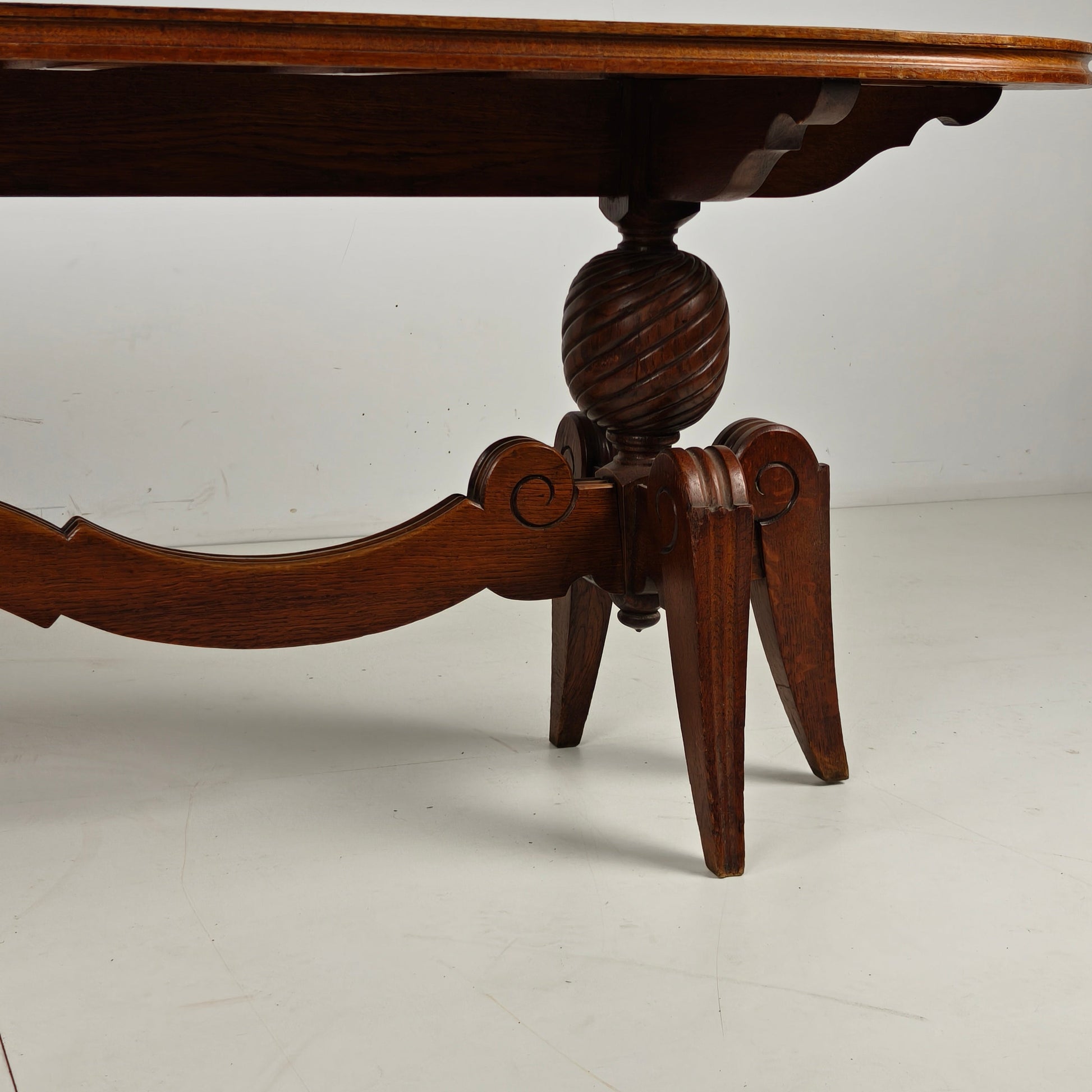 1920s Belgian Art Deco Oak Parquetry Dining Table 1920s Belgian Art Deco Oak Parquetry Dining Table