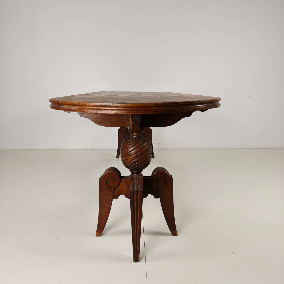 1920s Belgian Art Deco Oak Parquetry Dining Table 1920s Belgian Art Deco Oak Parquetry Dining Table