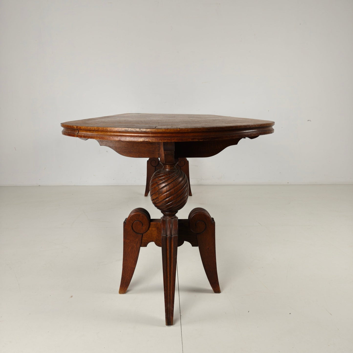 1920s Belgian Art Deco Oak Parquetry Dining Table 1920s Belgian Art Deco Oak Parquetry Dining Table