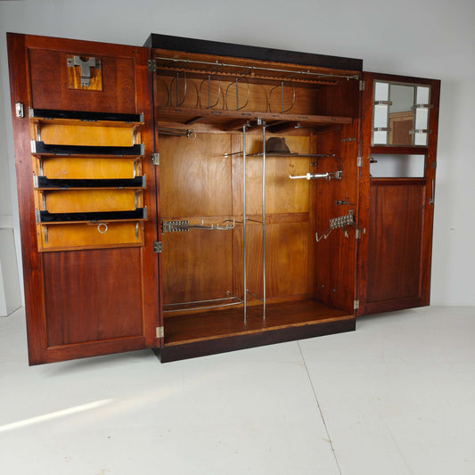 1920s Compactom Ltd Gentleman’s Wardrobe – Fully Fitted Interior 1920s Compactom Ltd Gentleman’s Wardrobe – Fully Fitted Interior