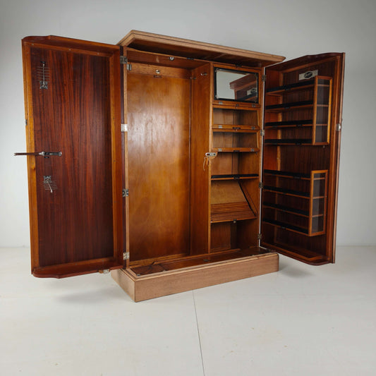 1920s Compactom Ltd Gentleman’s Wardrobe in Light Oak 1920s Compactom Ltd Gentleman’s Wardrobe in Light Oak