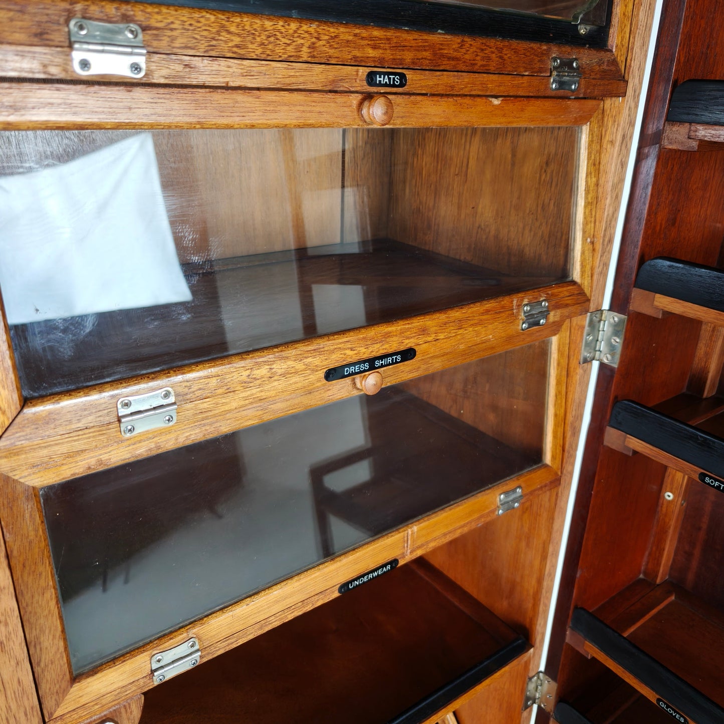 1920s Compactom Ltd Gentleman’s Wardrobe in Light Oak 1920s Compactom Ltd Gentleman’s Wardrobe in Light Oak