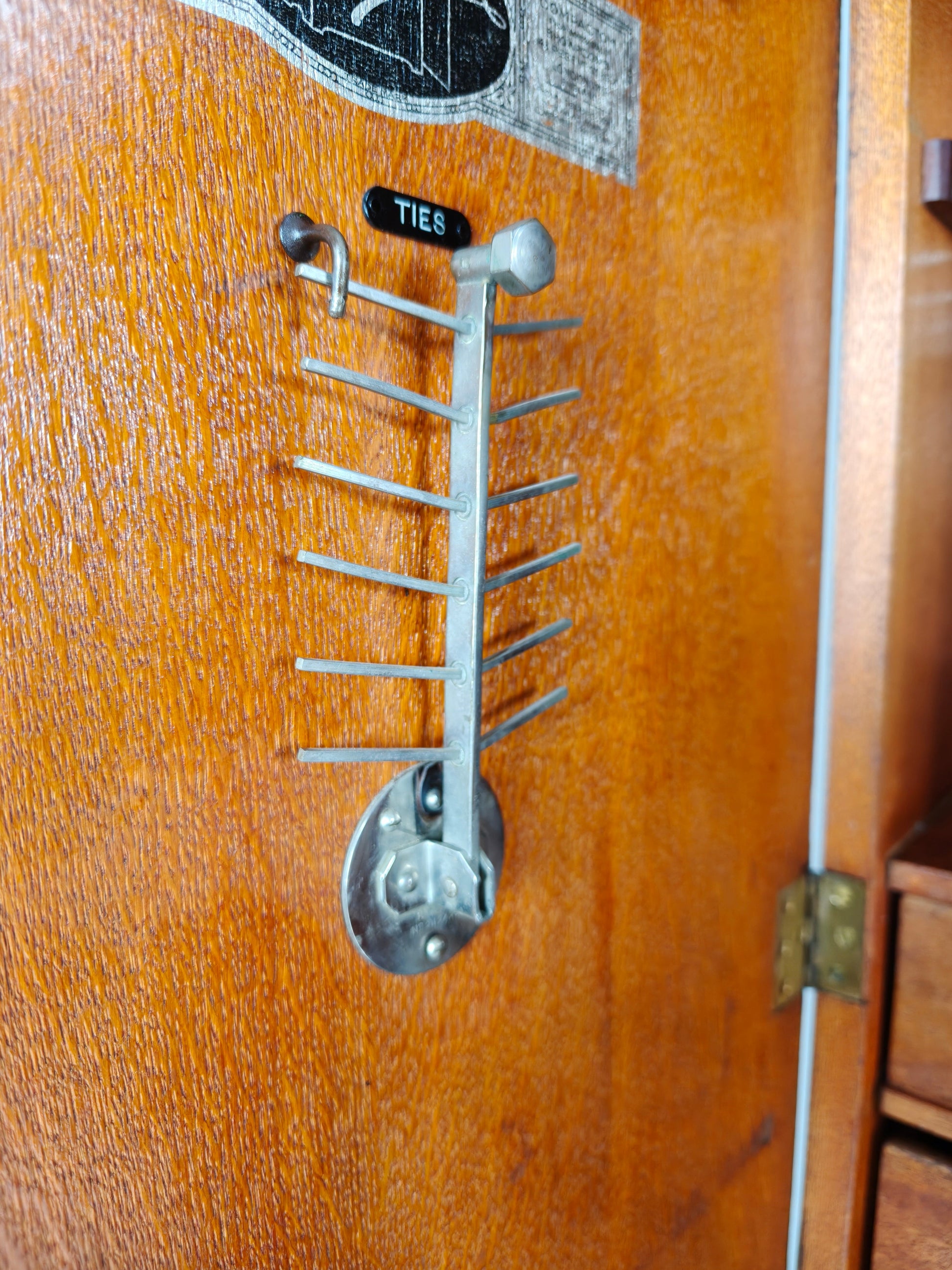 1920s Light Oak Compactom Ltd Gentleman’s Wardrobe 1920s Light Oak Compactom Ltd Gentleman’s Wardrobe
