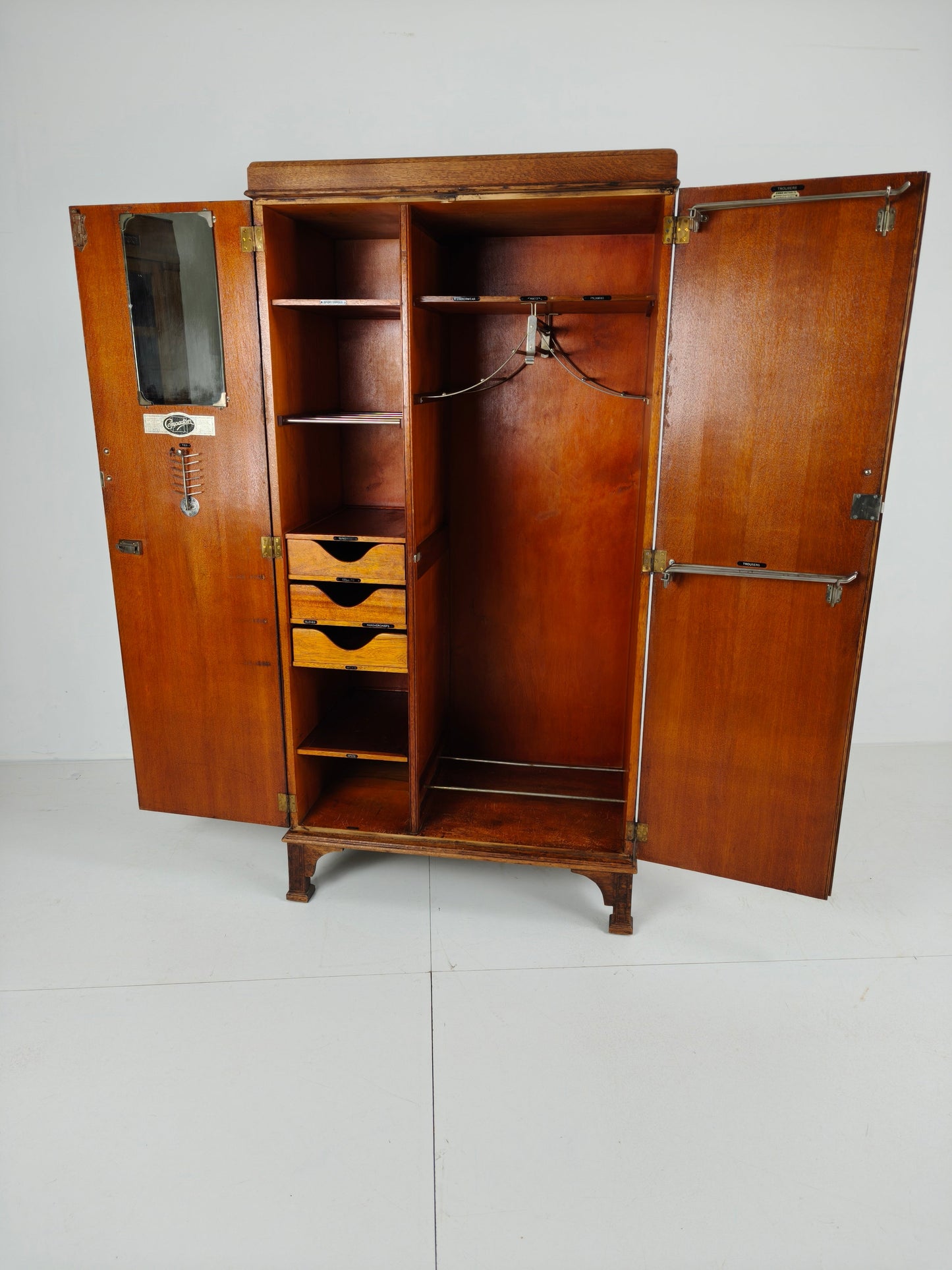 1920s Light Oak Compactom Ltd Gentleman’s Wardrobe 1920s Light Oak Compactom Ltd Gentleman’s Wardrobe