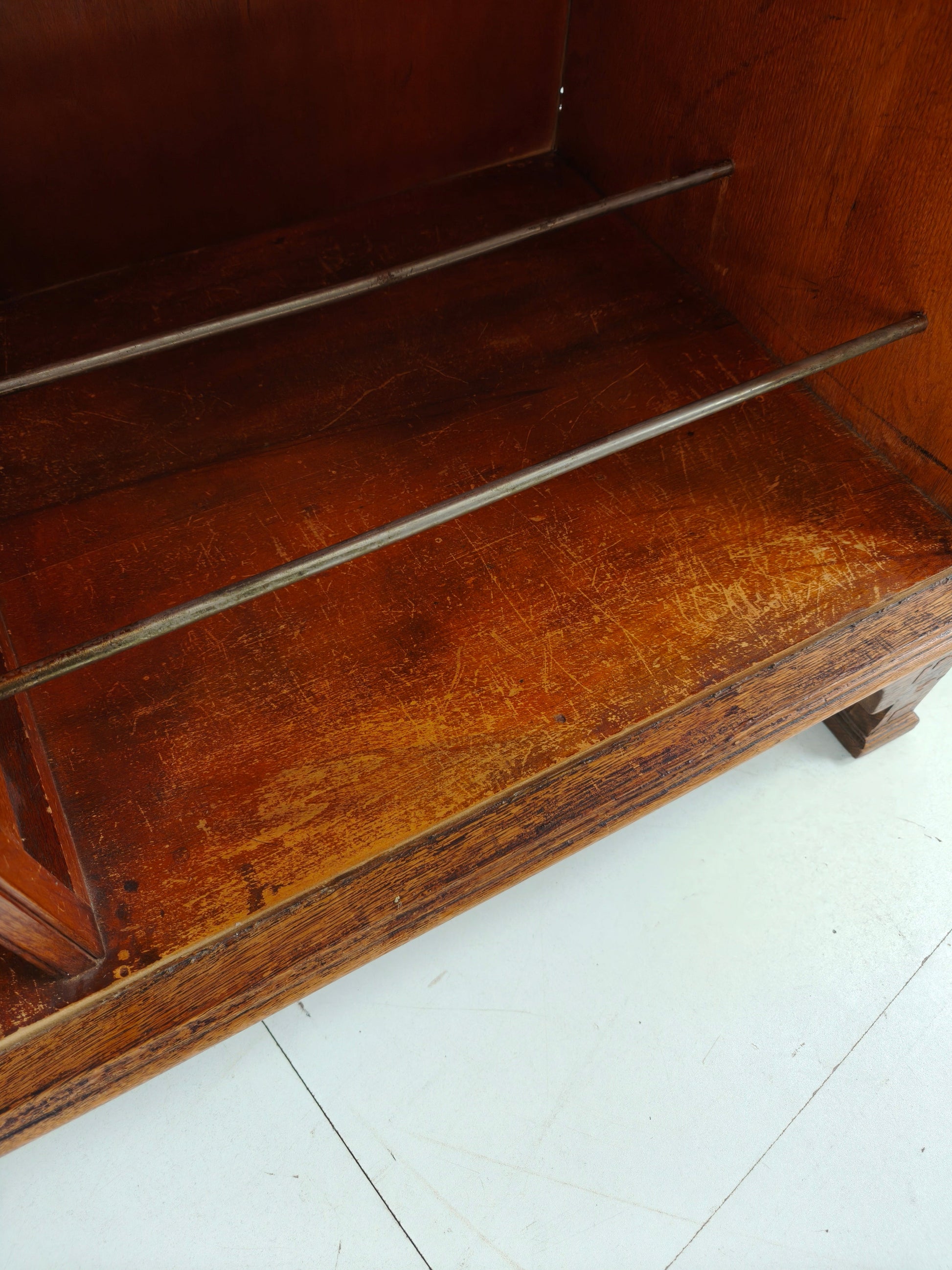 1920s Light Oak Compactom Ltd Gentleman’s Wardrobe 1920s Light Oak Compactom Ltd Gentleman’s Wardrobe