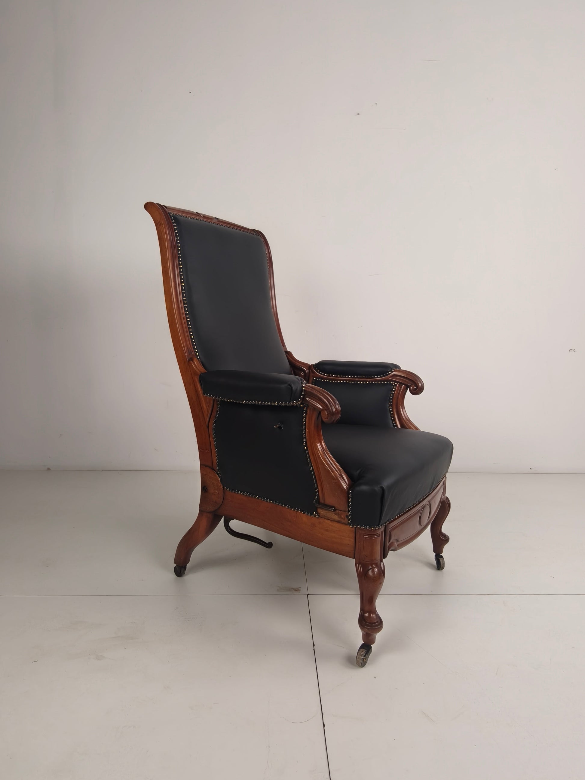 19th Century Antique Library Chair by Horrix – Black Leather 19th Century Antique Library Chair by Horrix – Black Leather