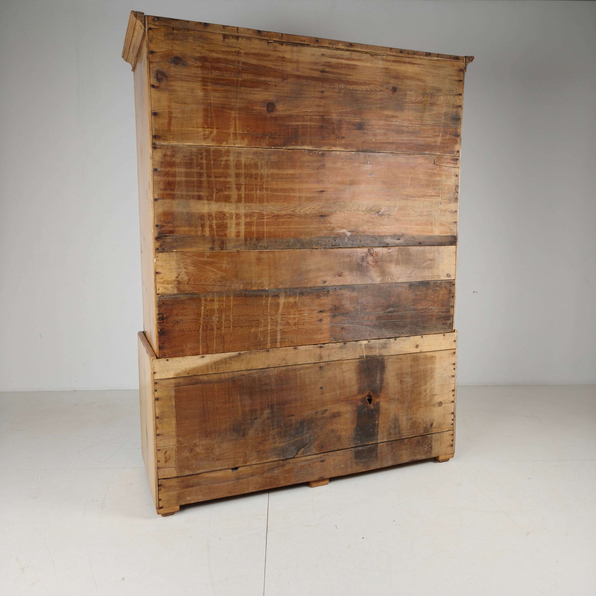 19th Century English Pine Housekeeper’s Cupboard 19th Century English Pine Housekeeper’s Cupboard