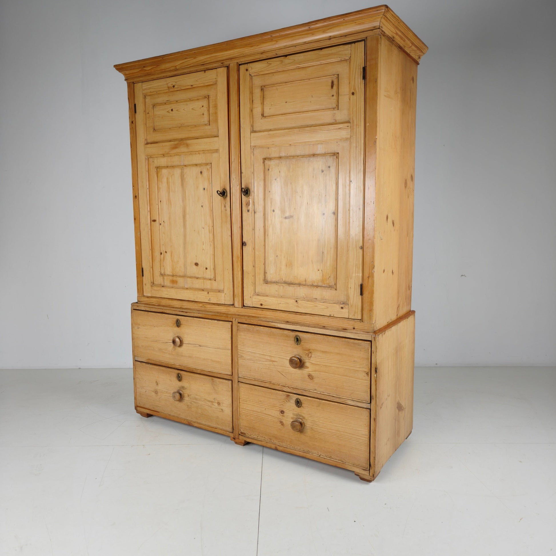 19th Century English Pine Housekeeper’s Cupboard 19th Century English Pine Housekeeper’s Cupboard