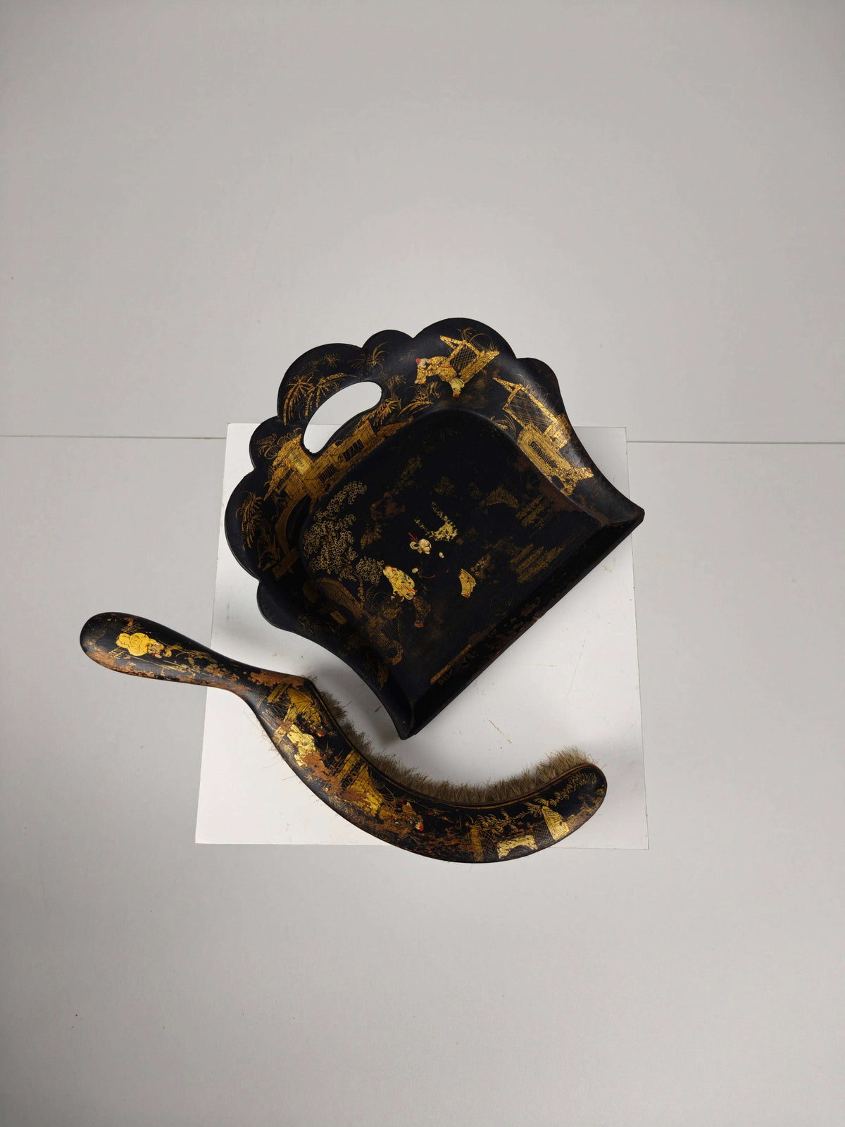 19th-Century French Chinoiserie Papier-Mâché Silent Butler 19th-Century French Chinoiserie Papier-Mâché Silent Butler