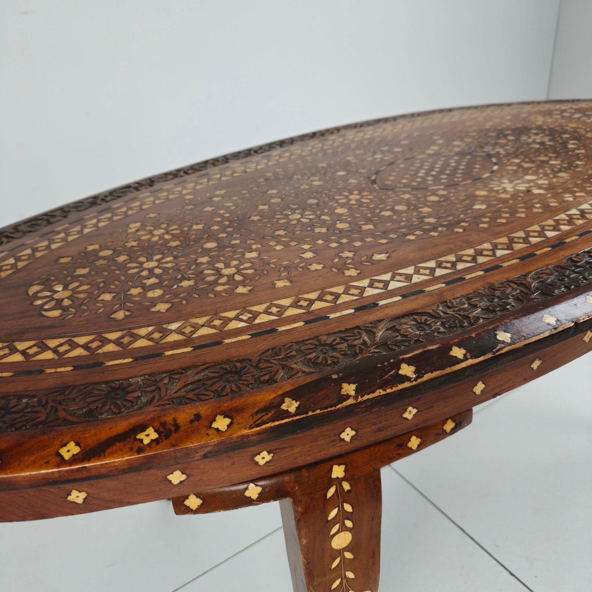 20th Century Anglo-Indian Inlaid Bone Coffee Table 20th Century Anglo-Indian Inlaid Bone Coffee Table