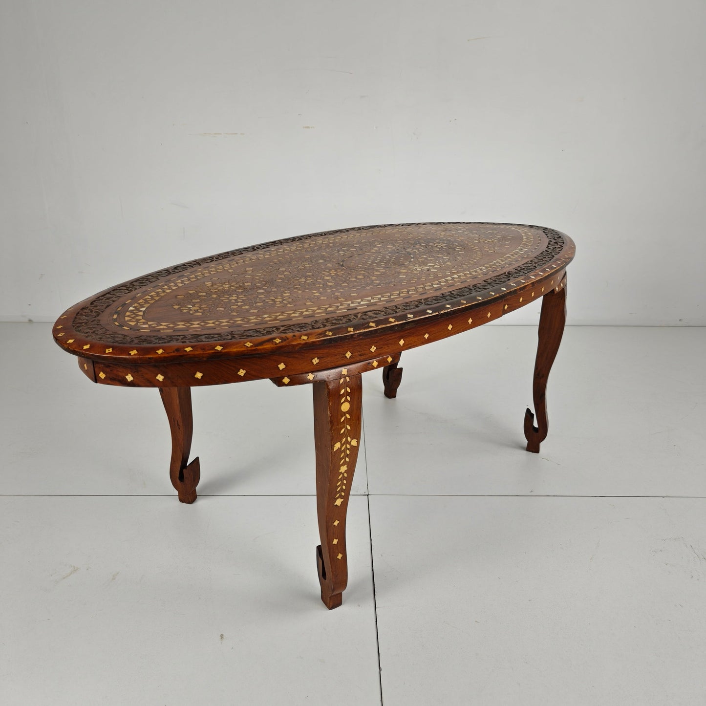 20th Century Anglo-Indian Inlaid Bone Coffee Table 20th Century Anglo-Indian Inlaid Bone Coffee Table
