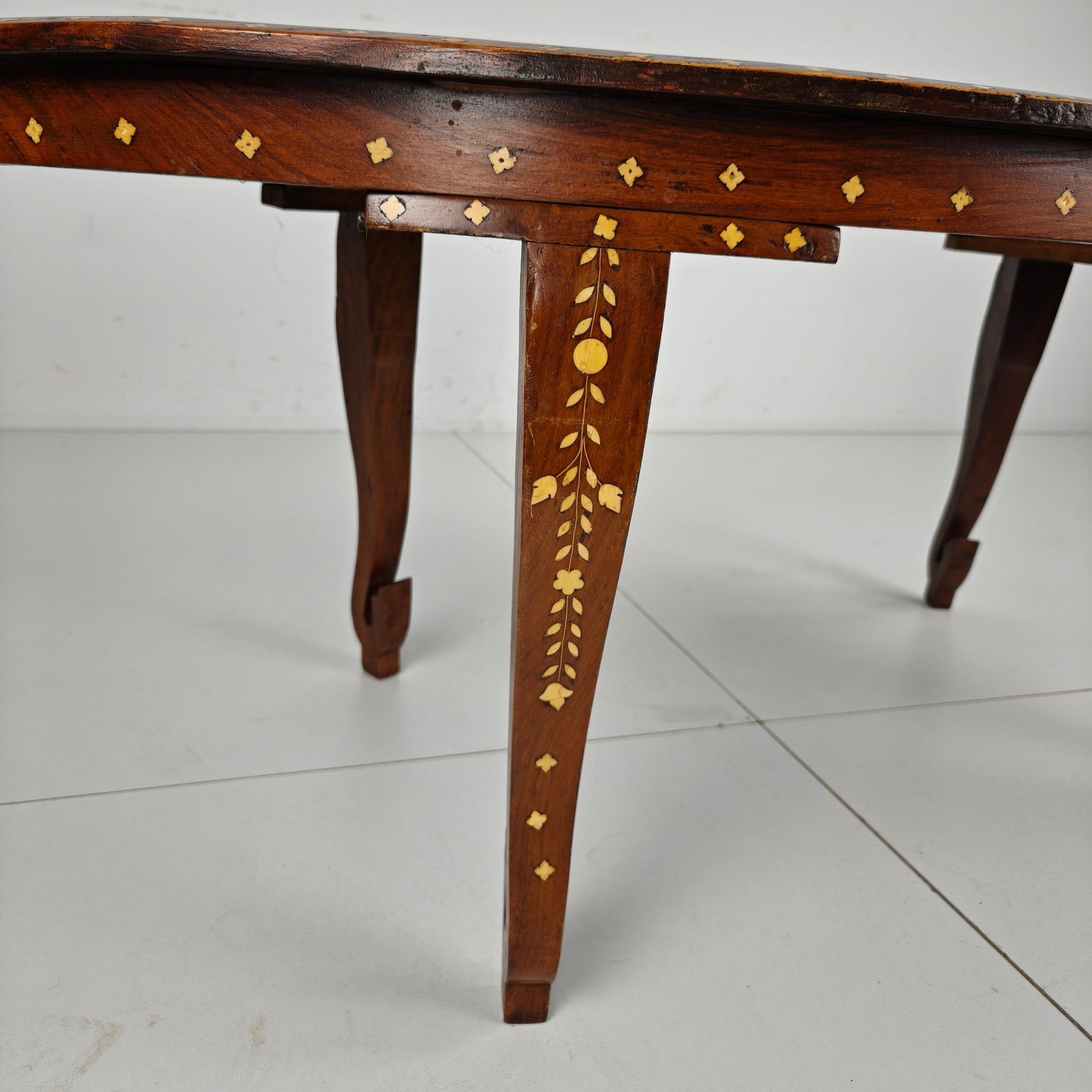 20th Century Anglo-Indian Inlaid Bone Coffee Table 20th Century Anglo-Indian Inlaid Bone Coffee Table