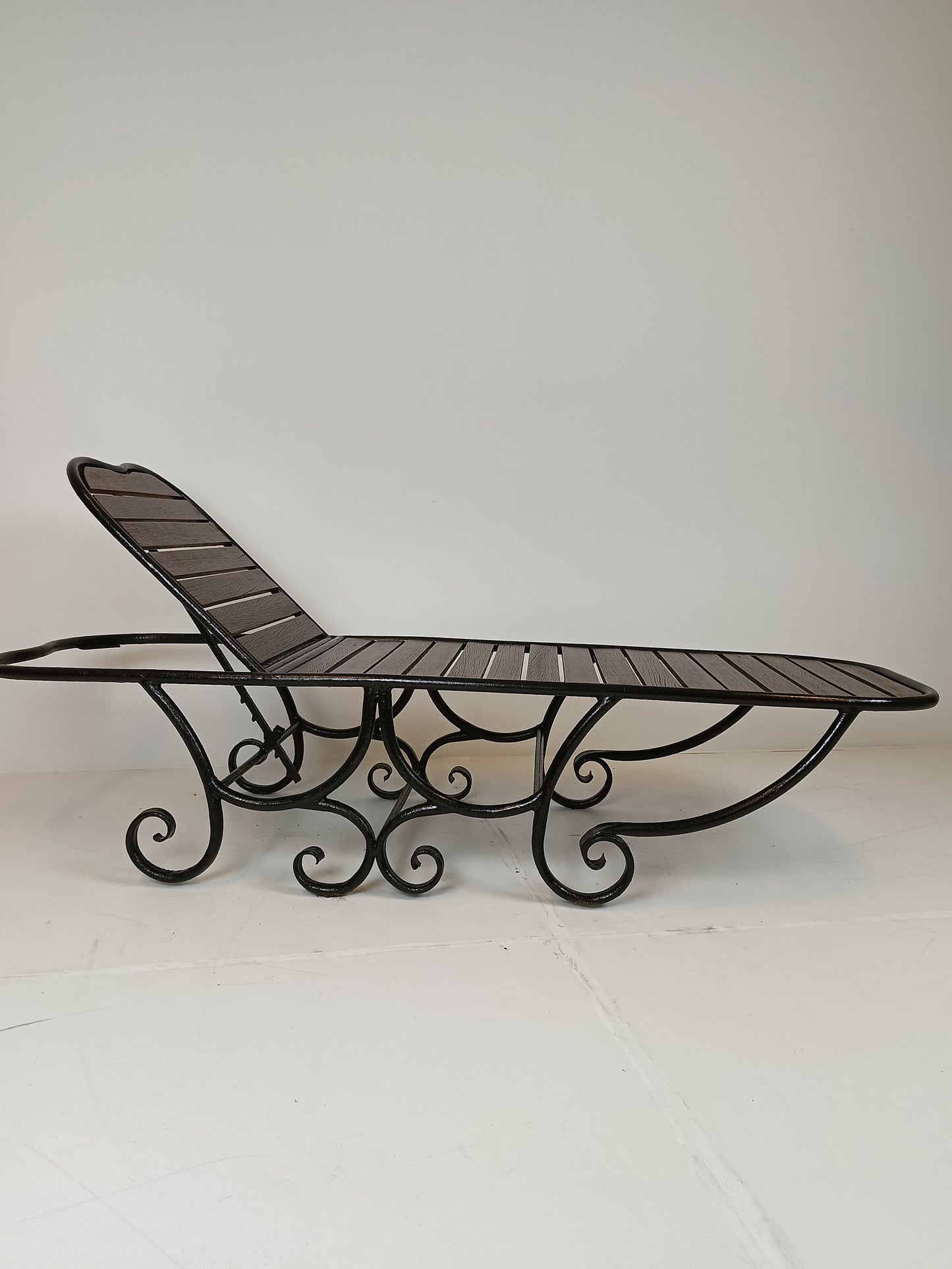 Classic Italian Daybed (2)