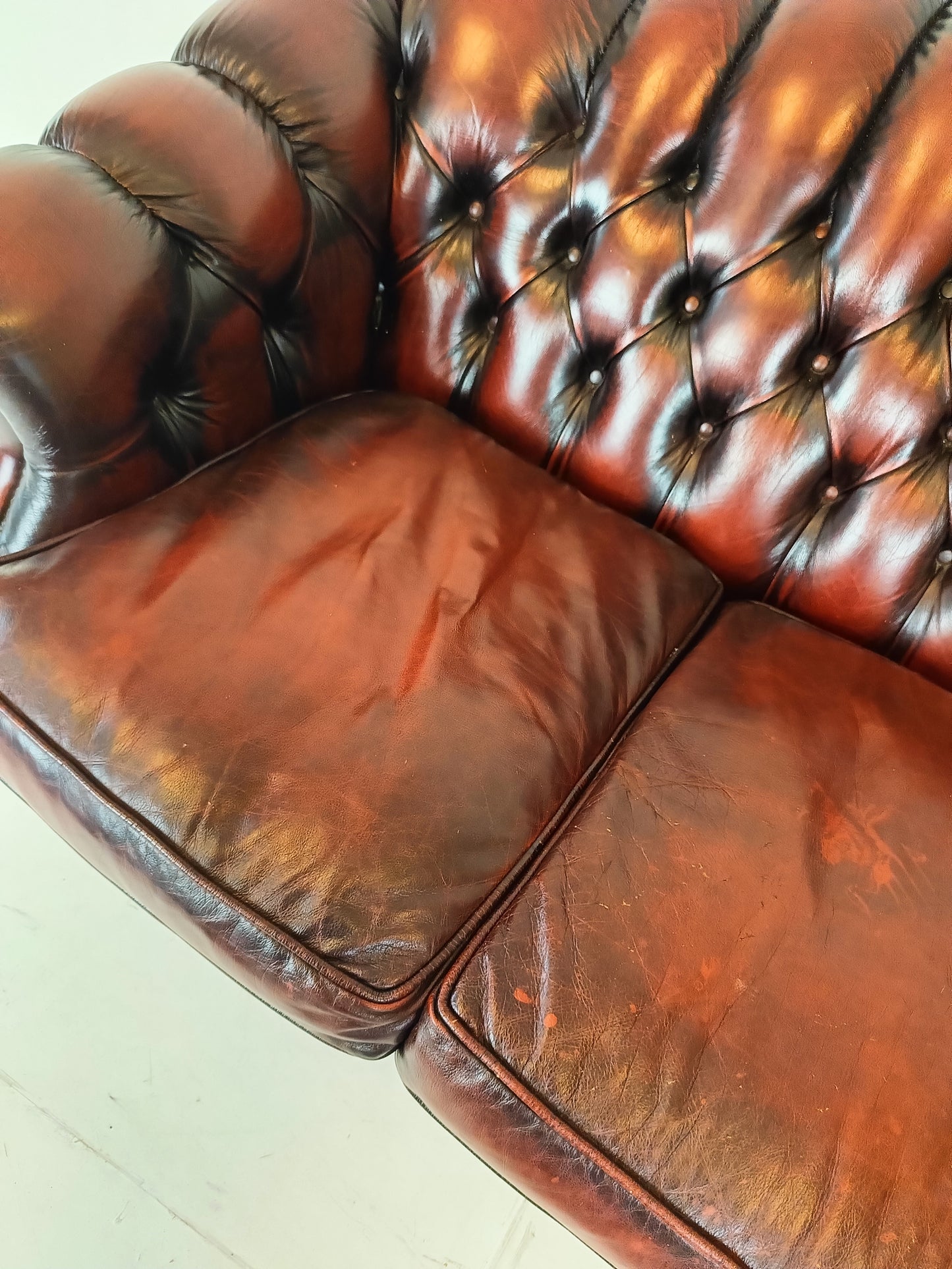 Oxblood Real Leather Chesterfield sofa