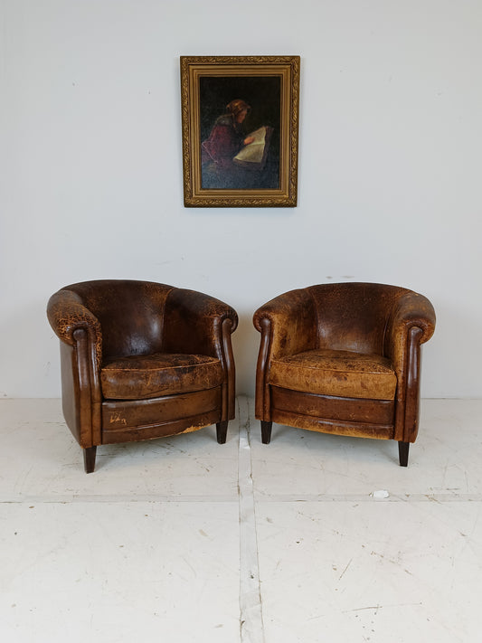 Patinated Sheep Leather Chair Set