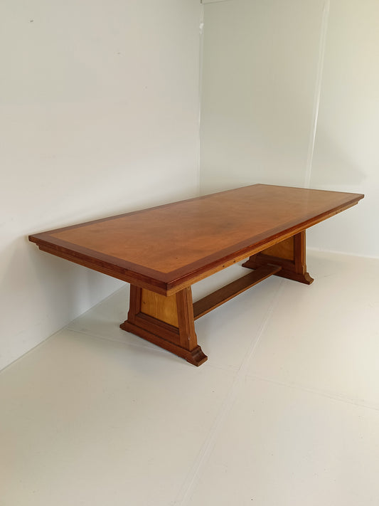 Outstandig Vintage Monastery Table