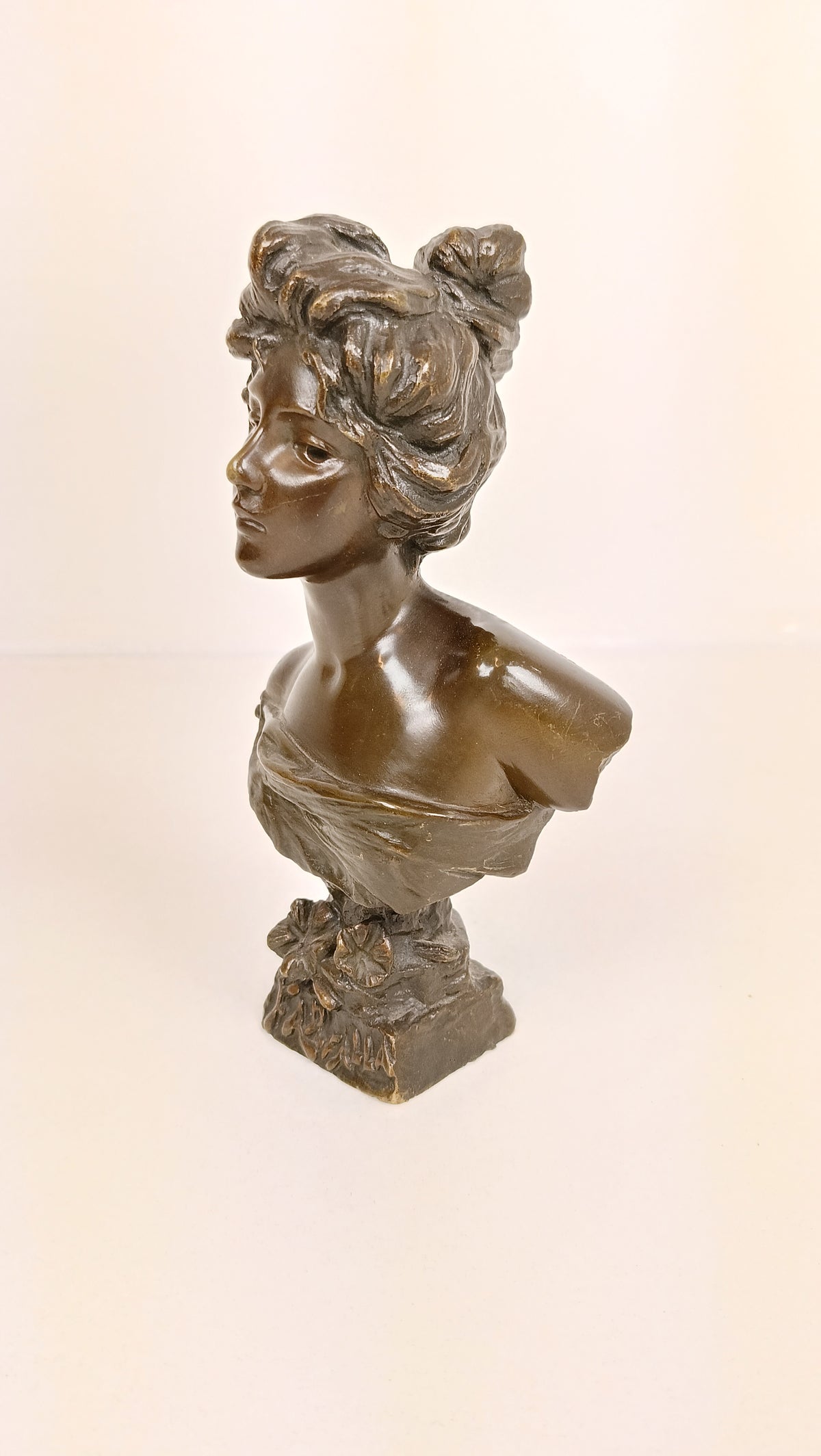 Exquisite Bronze Women Statue(s) Exquisite Bronze Women Statue(s)