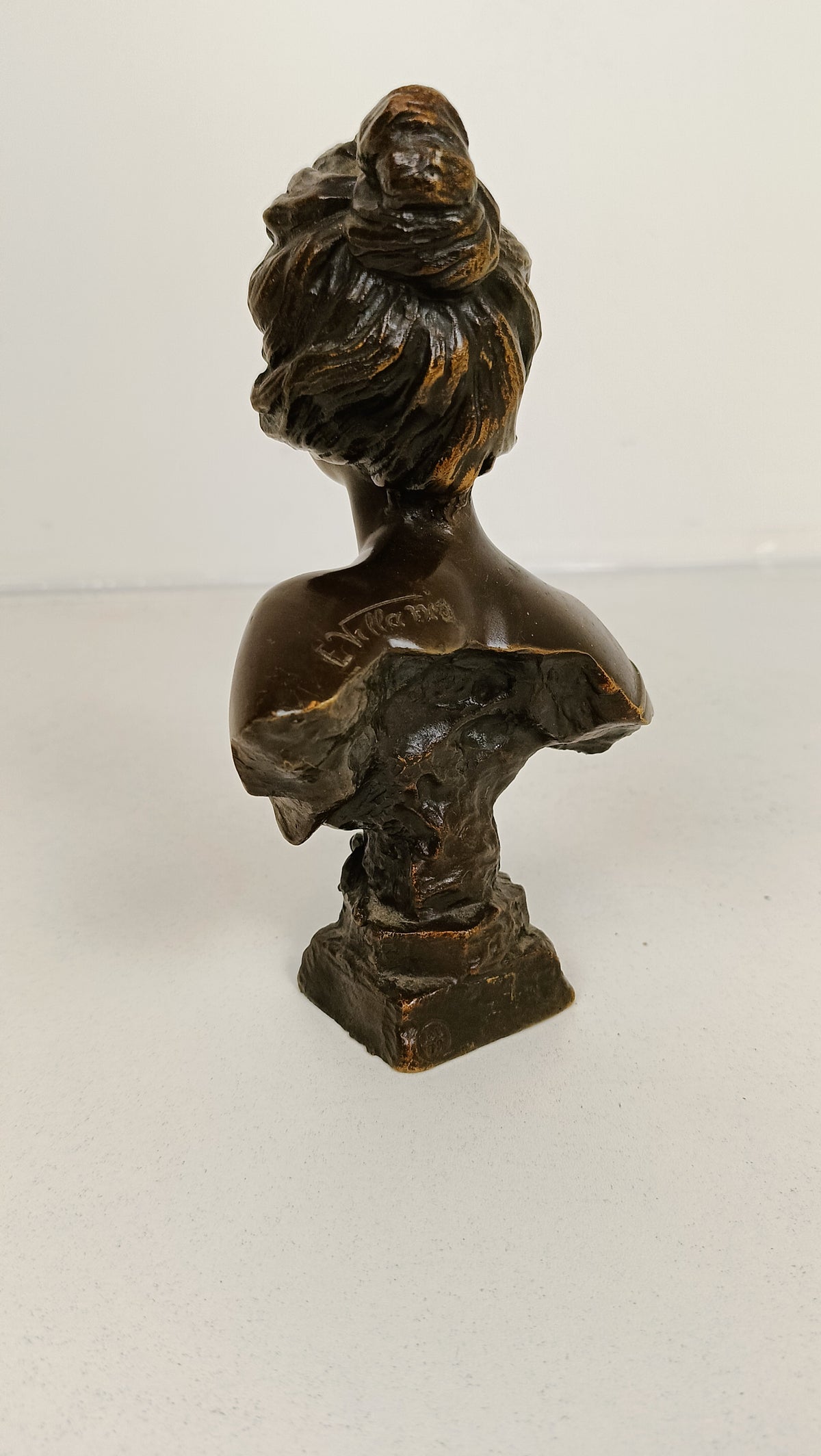 Exquisite Bronze Women Statue(s) Exquisite Bronze Women Statue(s)