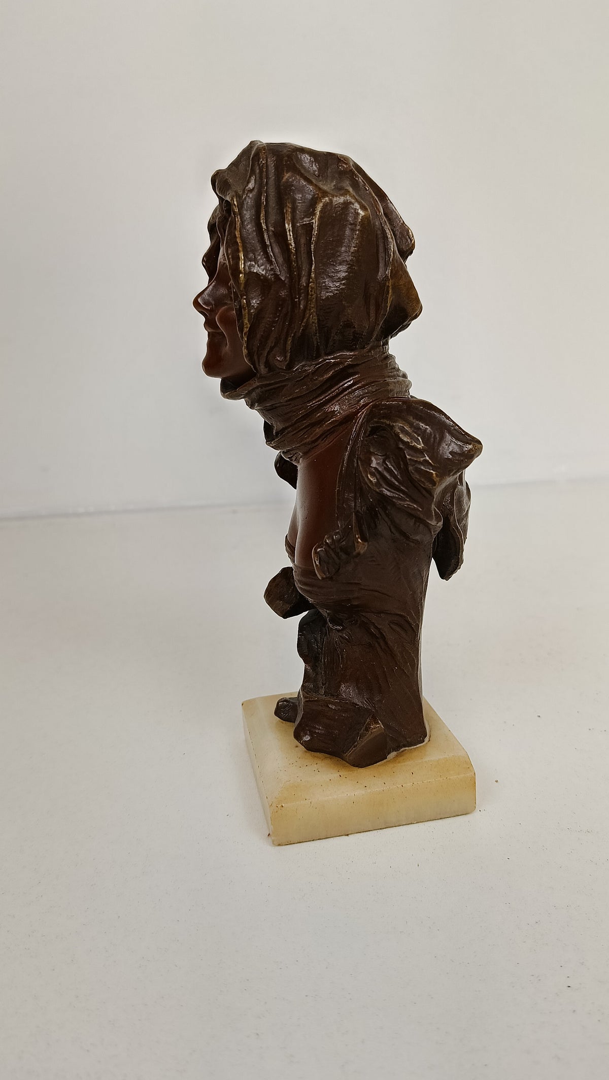 Exquisite Bronze Women Statue(s) Exquisite Bronze Women Statue(s)