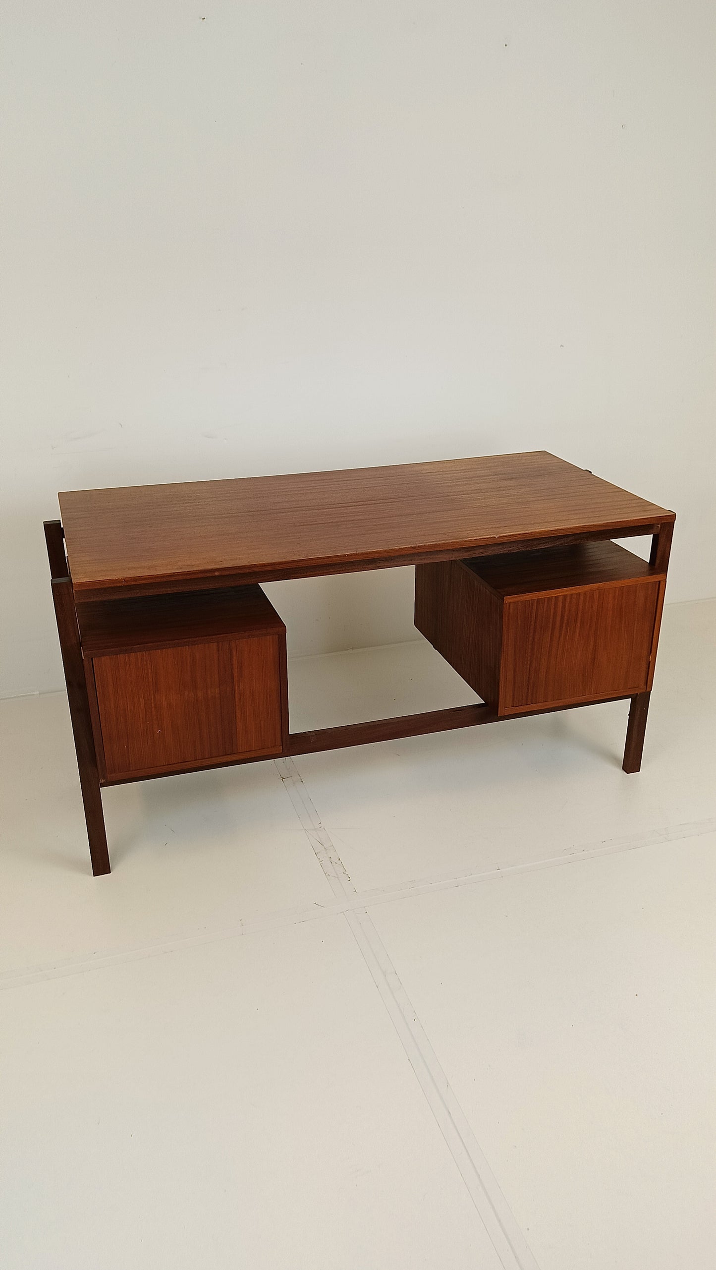 Exclusive Vintage Desk