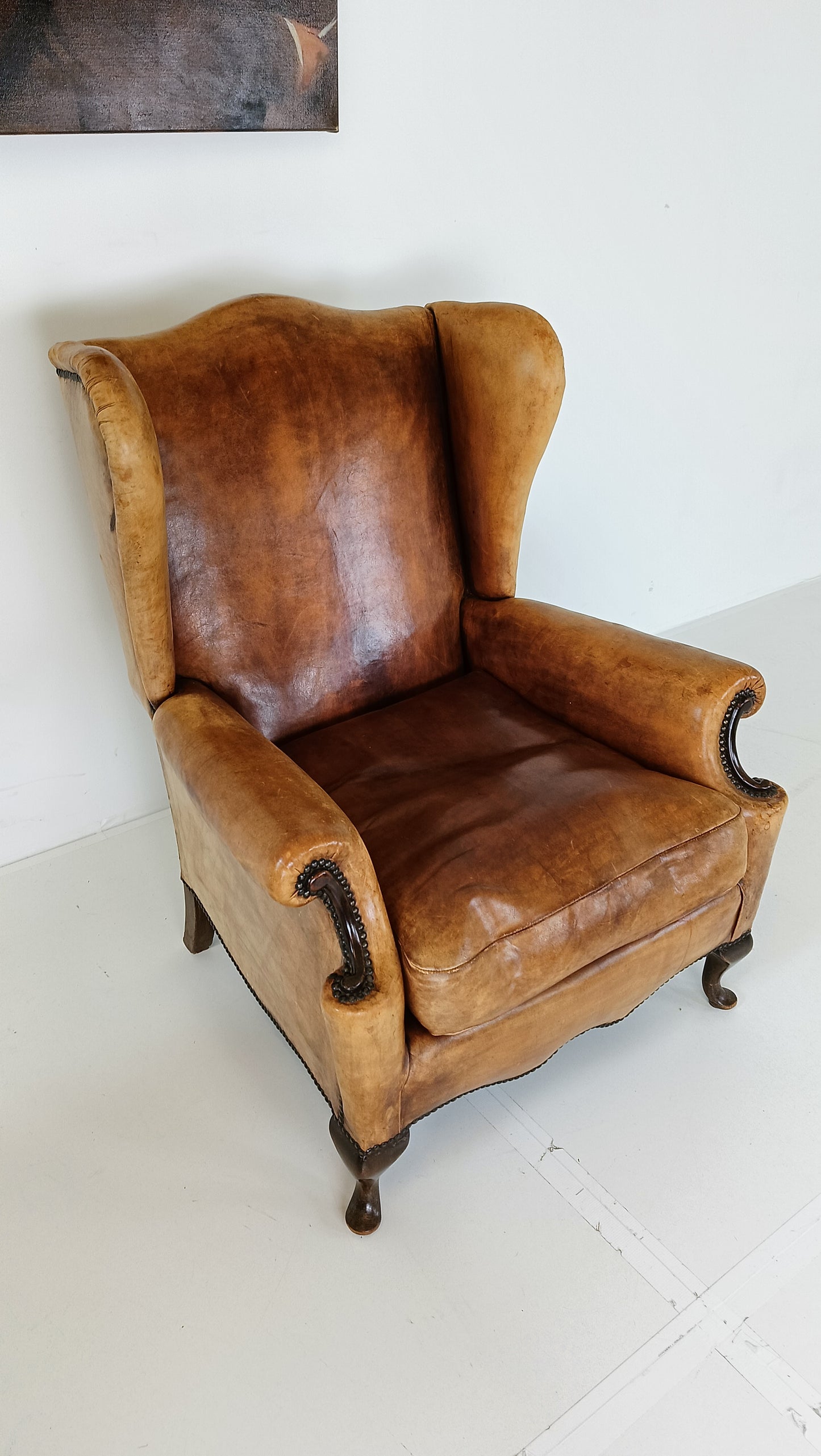 Amazing Sheep Leather Chair In Excellent Condition