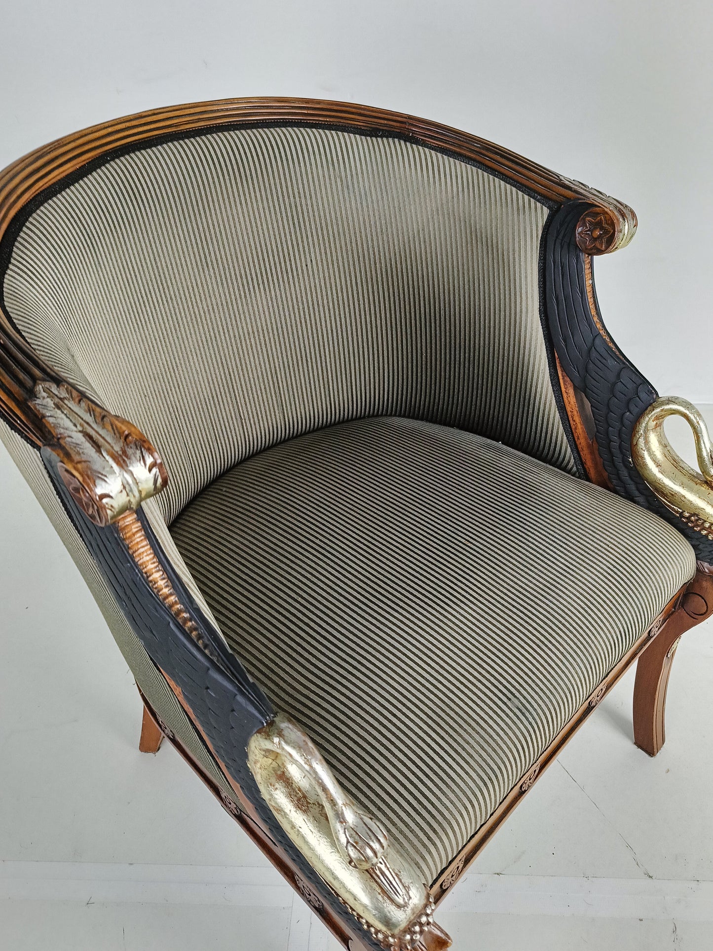 Wonderfull Swan Chair