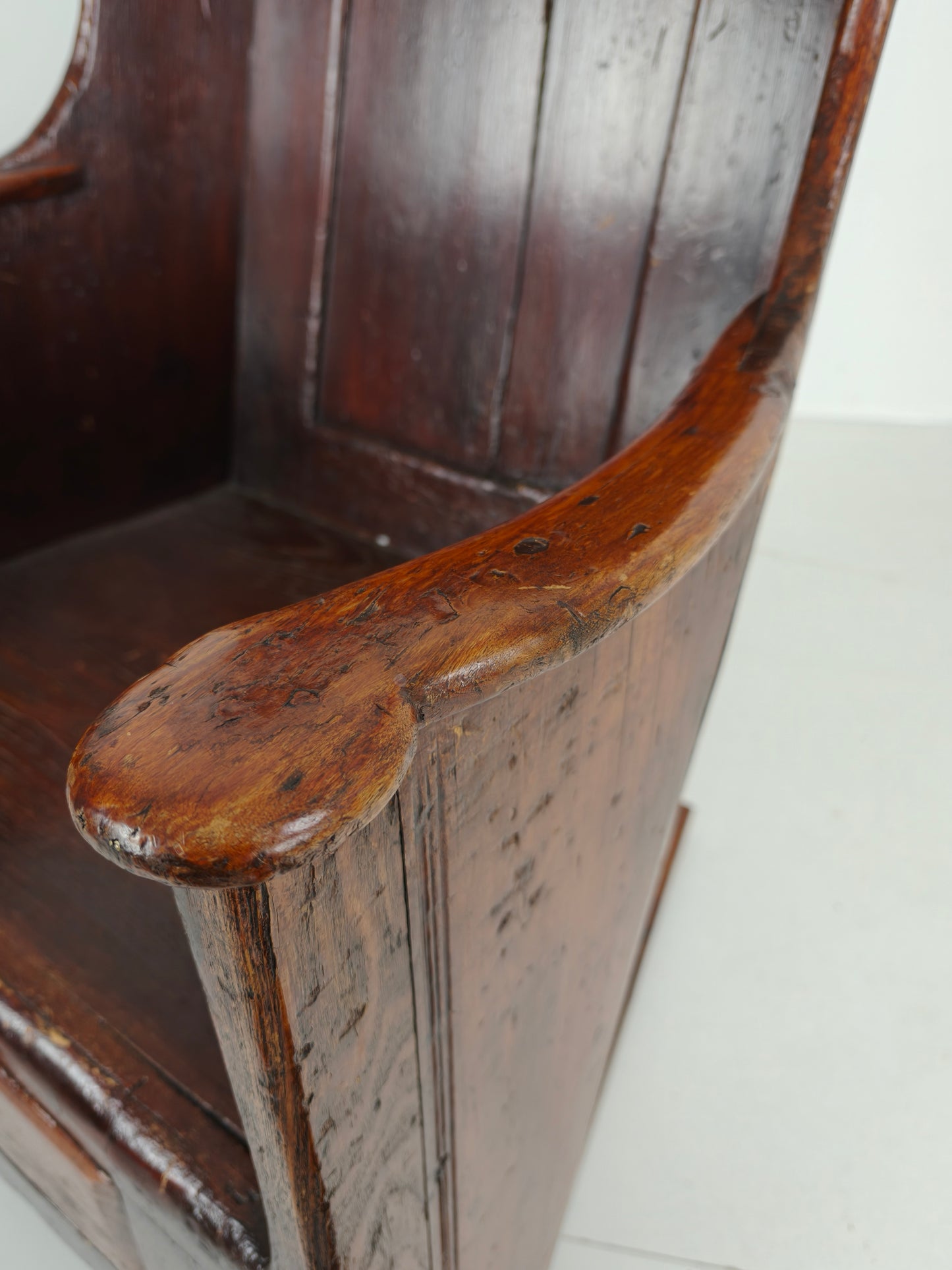 Beautiful 18th Century Welsh Lambing Rocking Chair