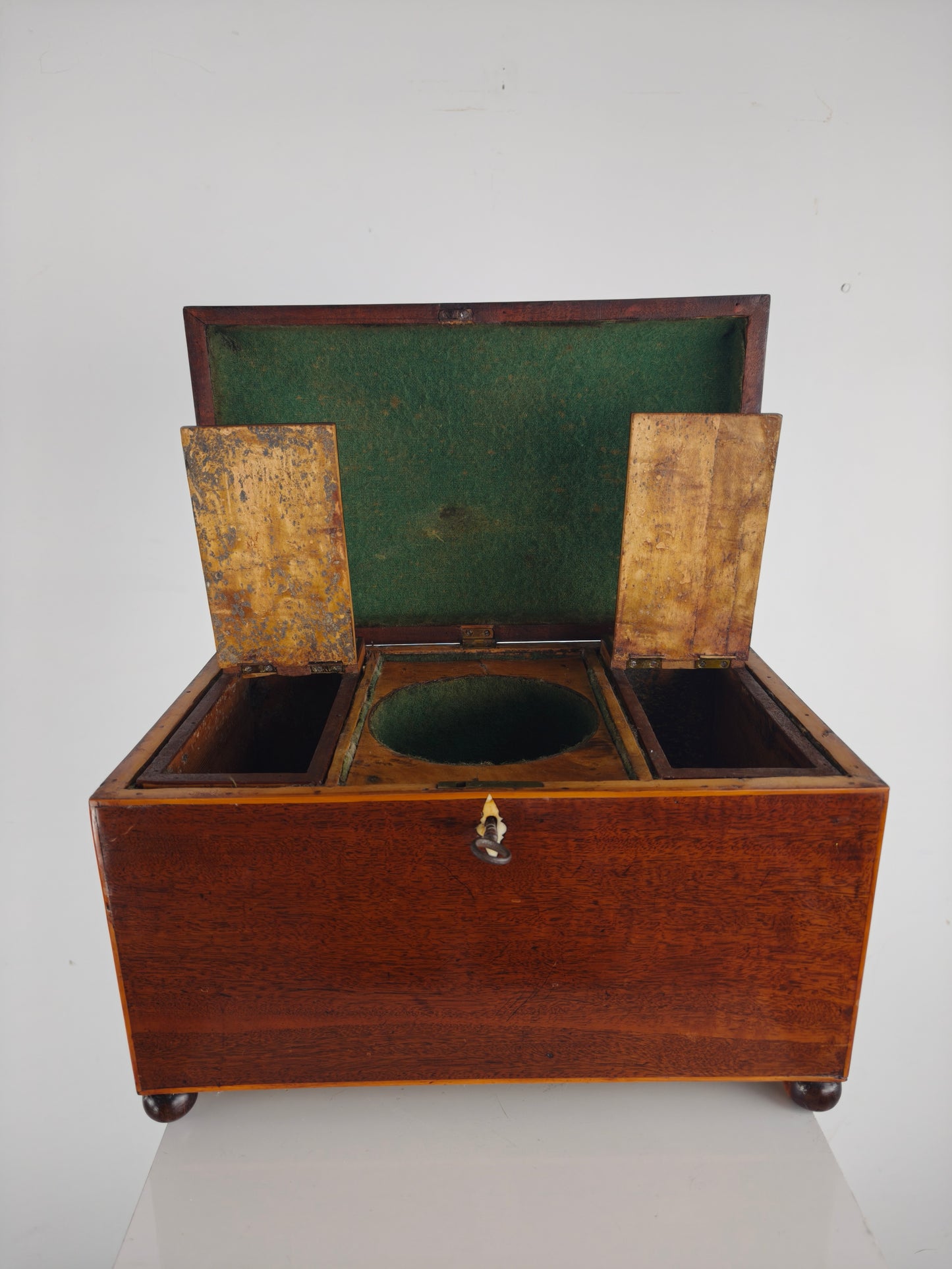 Antique English Rosewood Tea box, Early 19th Century