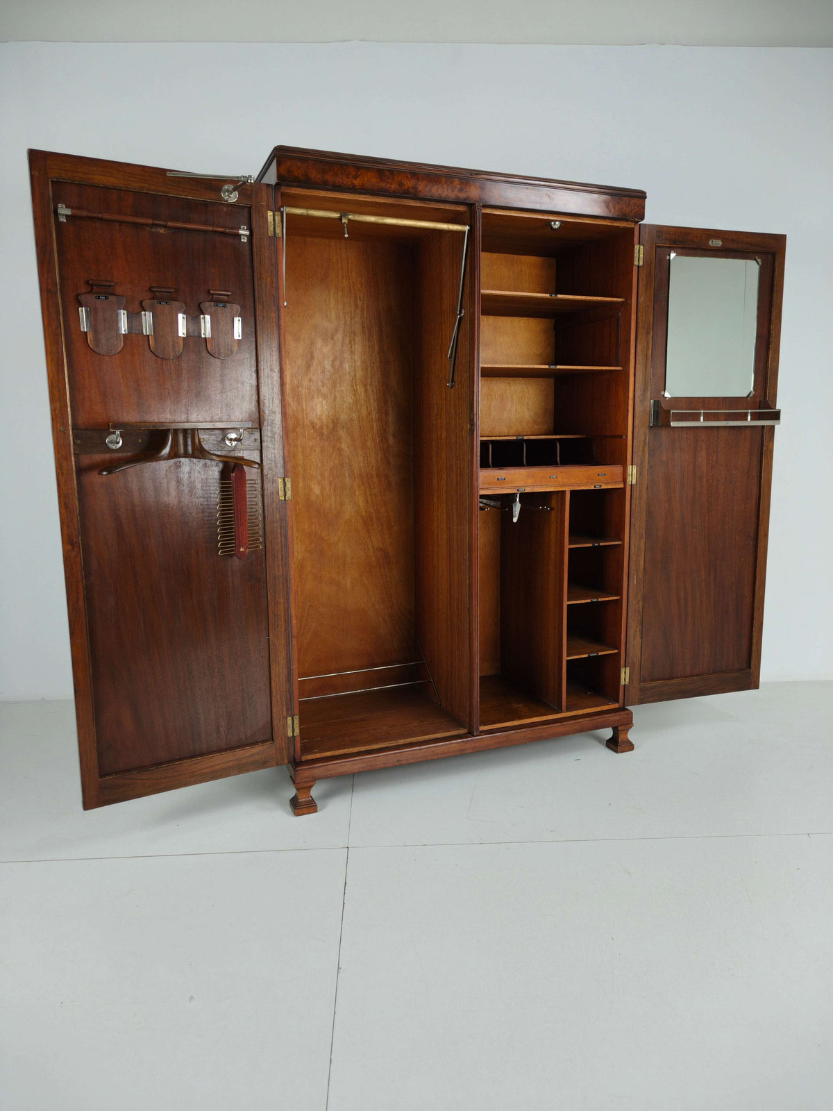 Stunning English Art Deco Burr Walnut Wardrobe by Waring & Gillow – c.1900–1932 Stunning English Art Deco Burr Walnut Wardrobe by Waring & Gillow – c.1900–1932