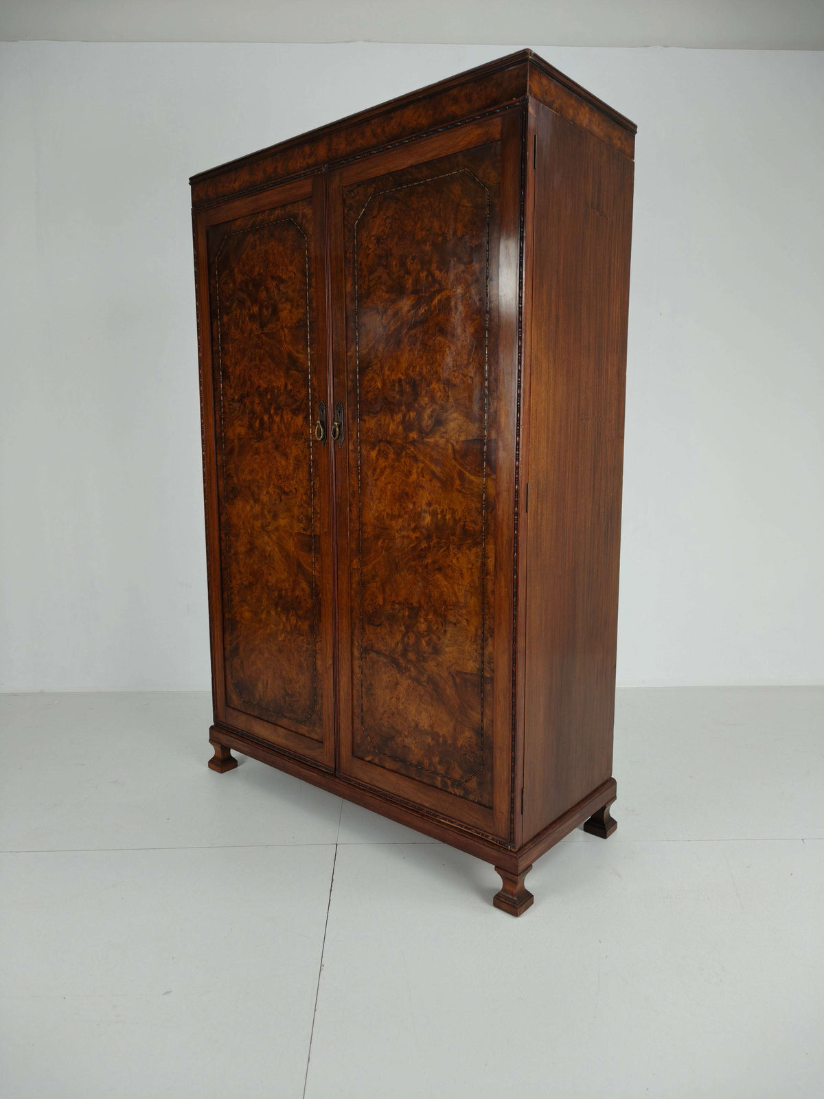 Stunning English Art Deco Burr Walnut Wardrobe by Waring & Gillow – c.1900–1932 Stunning English Art Deco Burr Walnut Wardrobe by Waring & Gillow – c.1900–1932